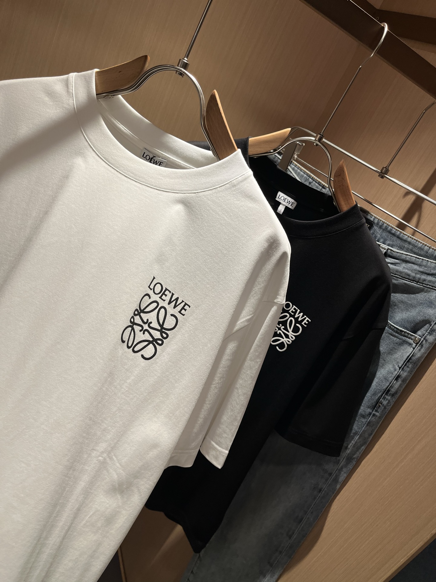 LOEWE  T恤服装,男,女 7