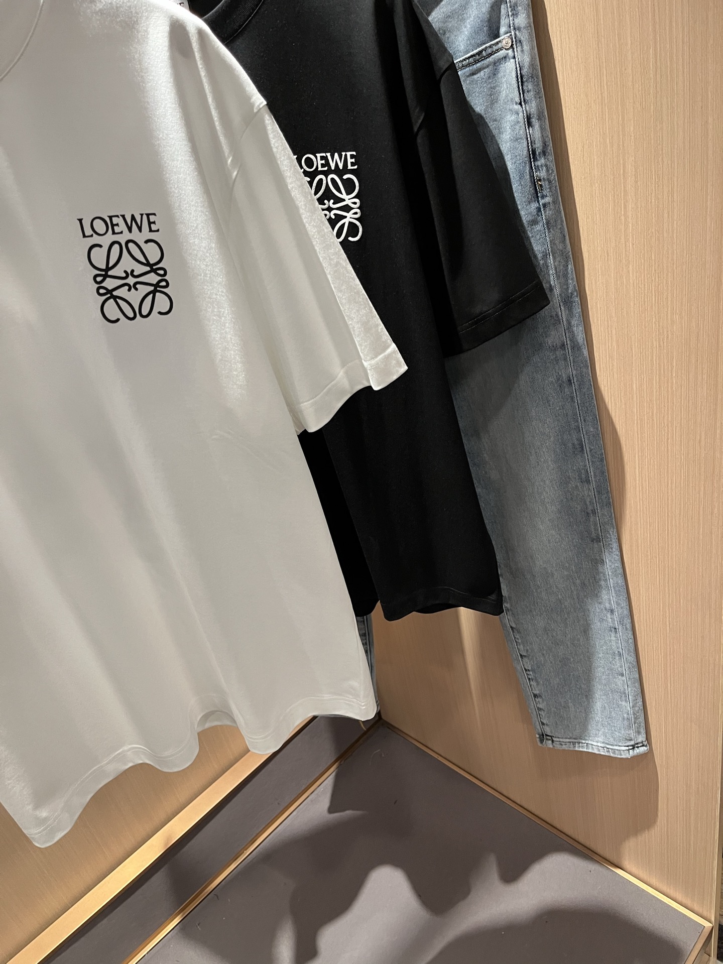 LOEWE  T恤服装,男,女 6