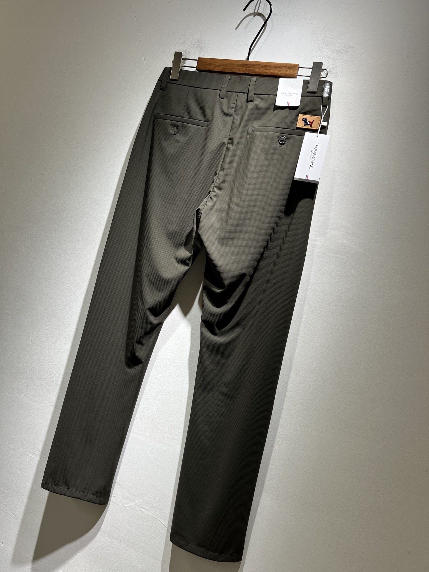 Thom Browne  休闲西裤服装,男 7