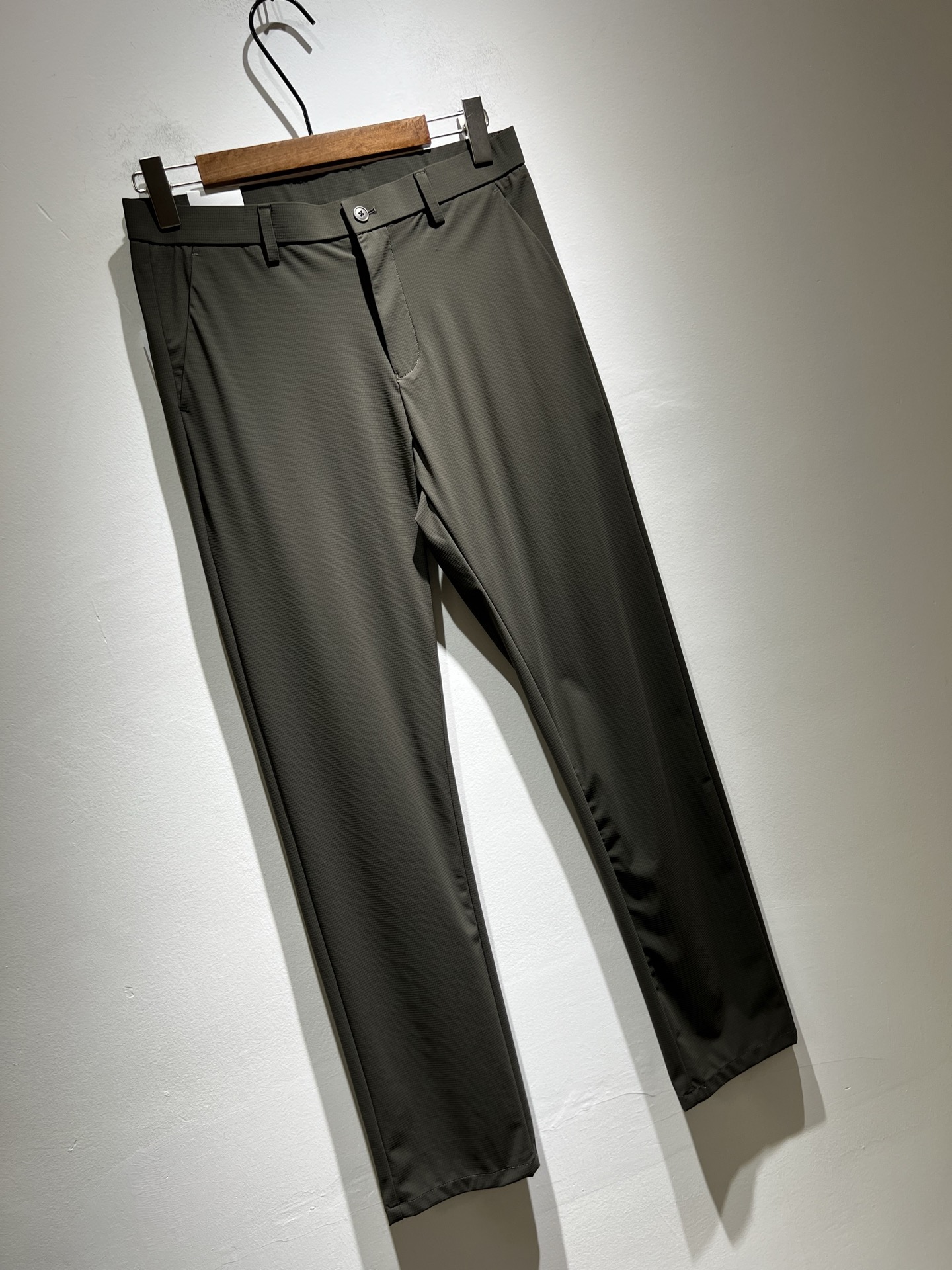 Thom Browne  休闲西裤服装,男 2