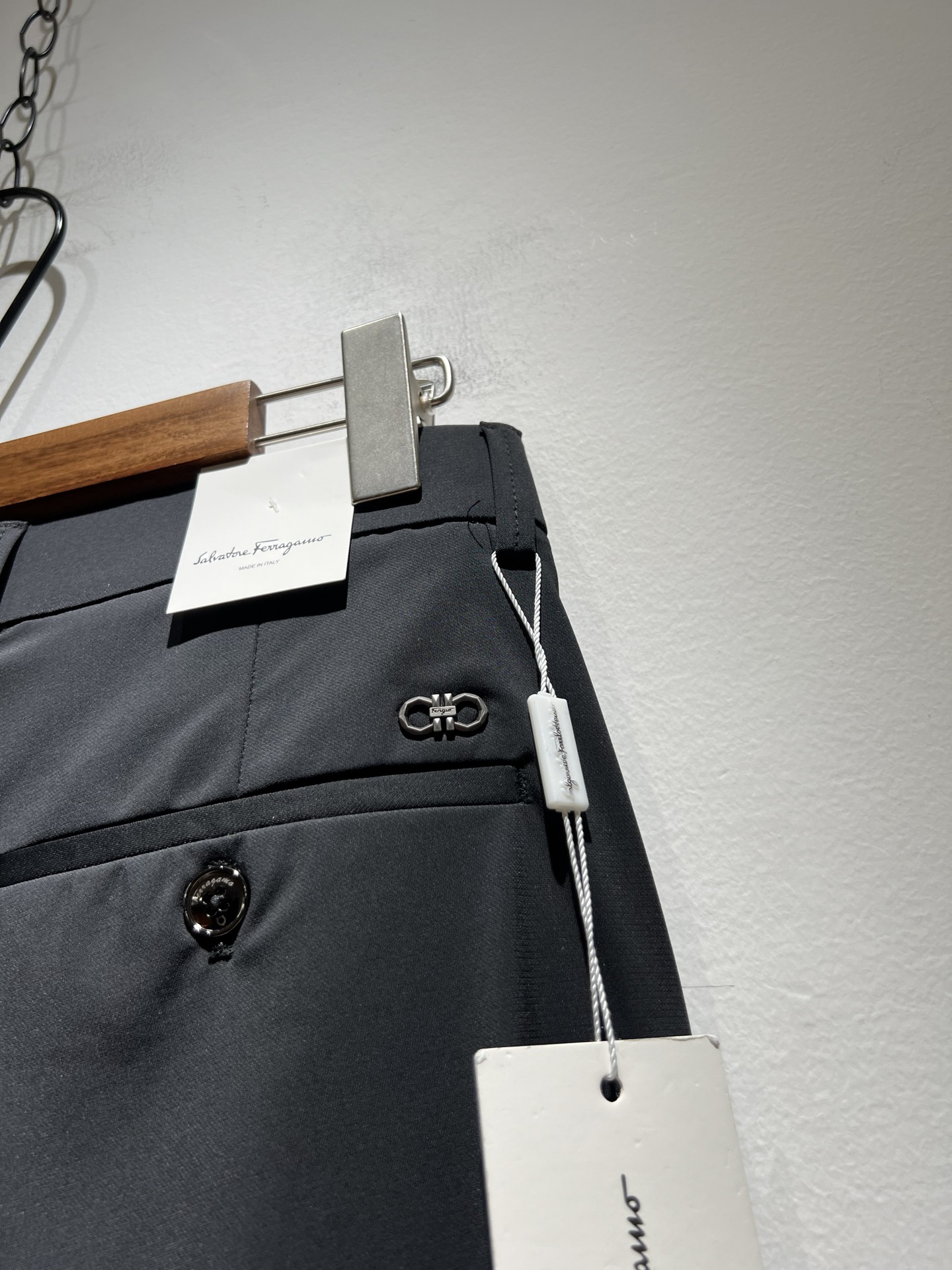 Ferragamo  西裤服装,男 9