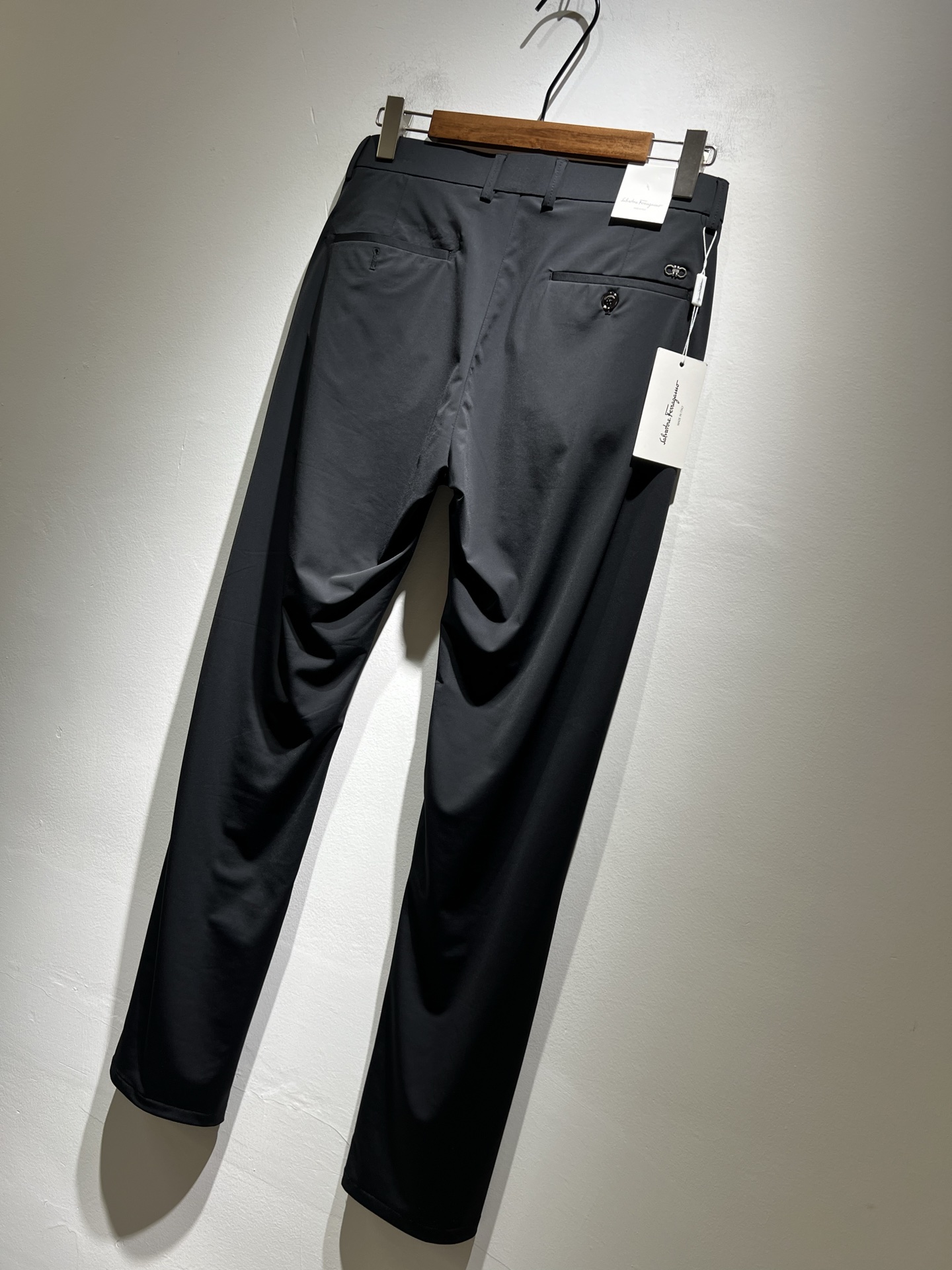 Ferragamo  西裤服装,男 7