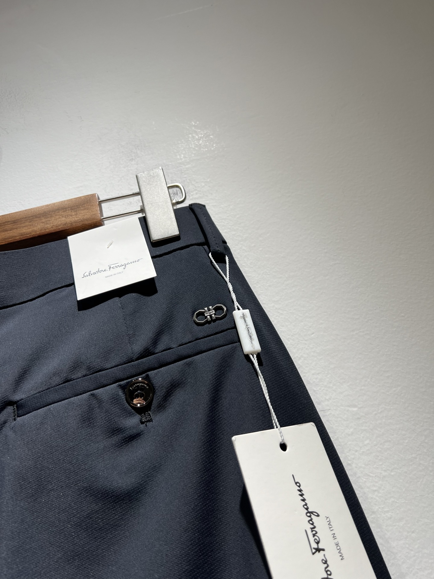 Ferragamo  西裤服装,男 9