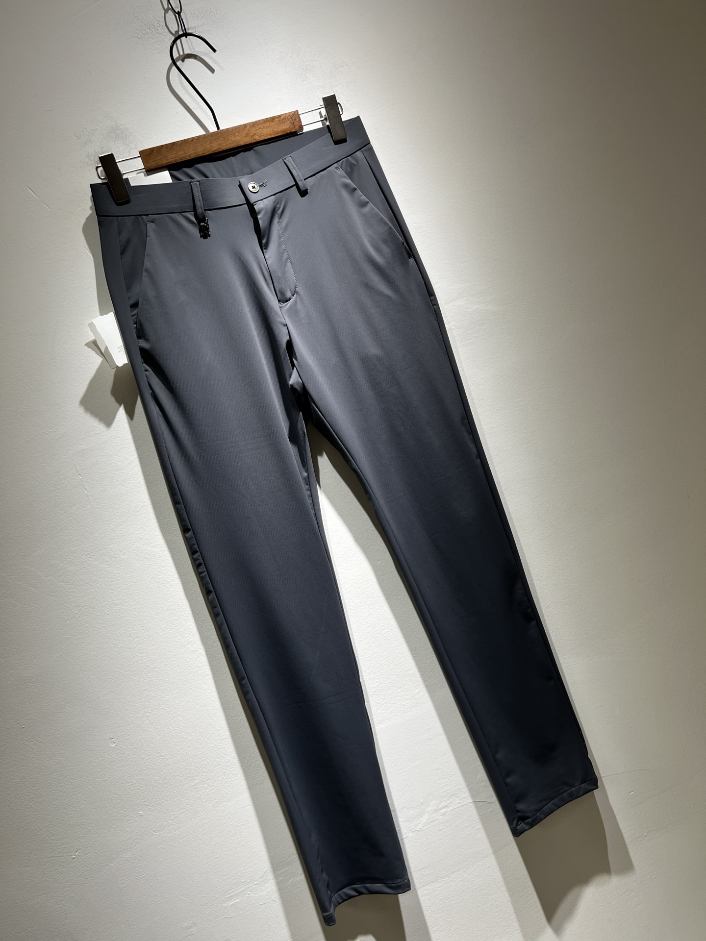 Brunello Cucineli  休闲西裤服装,男 2