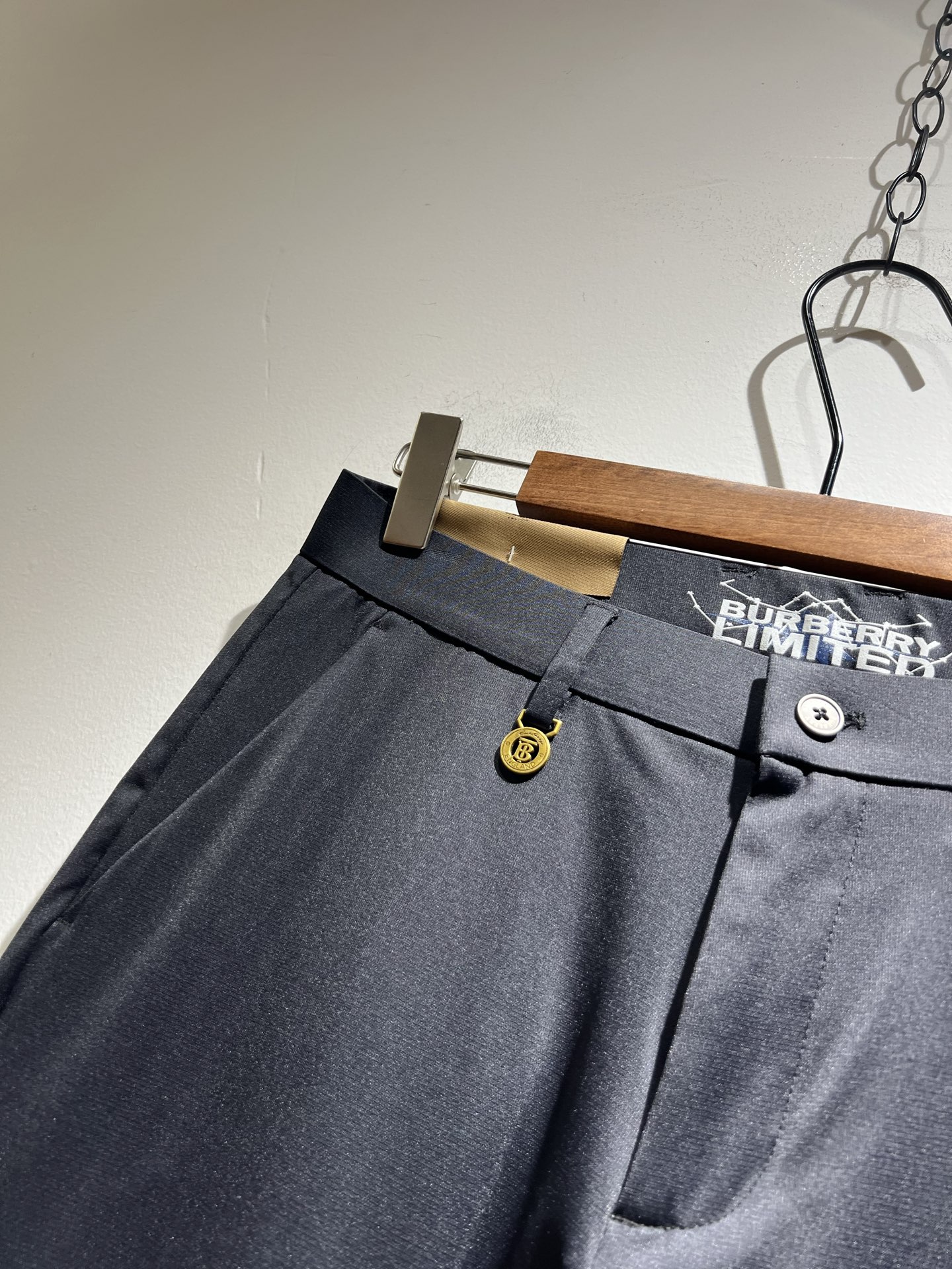 Burberry  男士休闲西裤服装,包,男 4