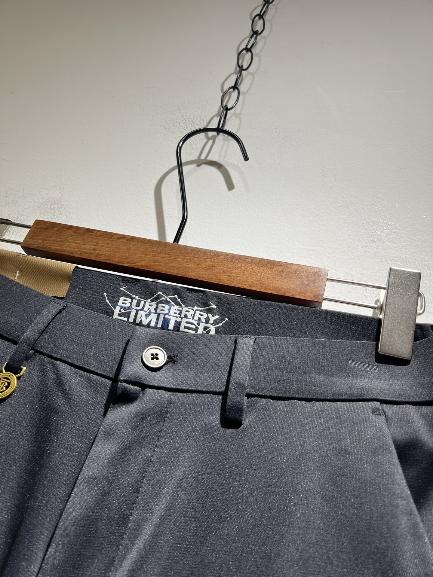 Burberry  男士休闲西裤服装,包,男 5