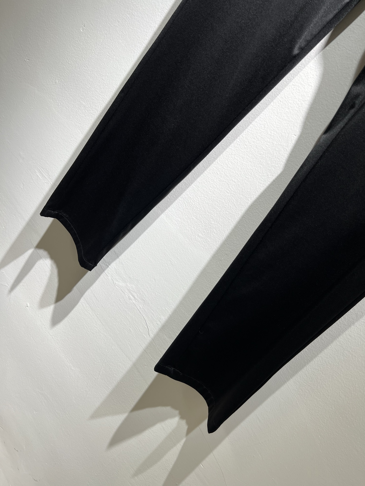 BURBERRY 2025春夏系列 男士休闲西裤服装,包,男 6