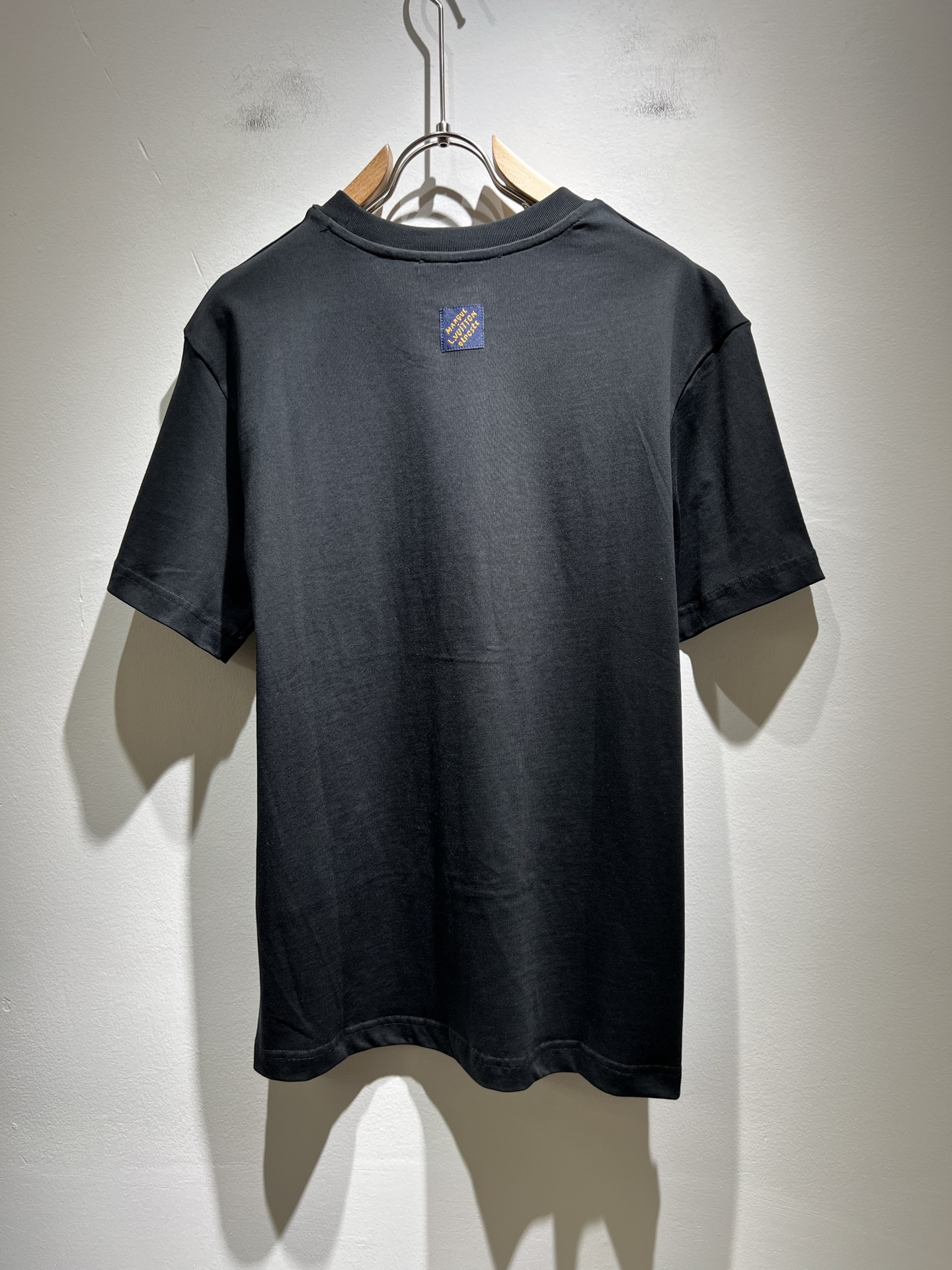 Louis Vuitton 2025春夏全新系列 短袖T恤服装,男,女 9