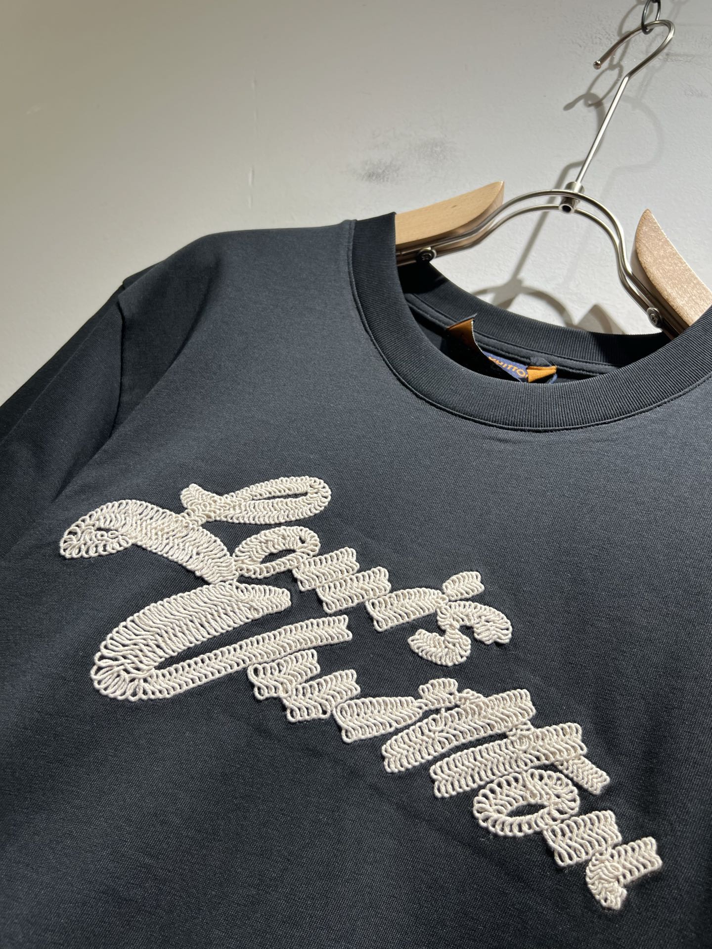 Louis Vuitton 2025春夏全新系列 短袖T恤服装,男,女 8