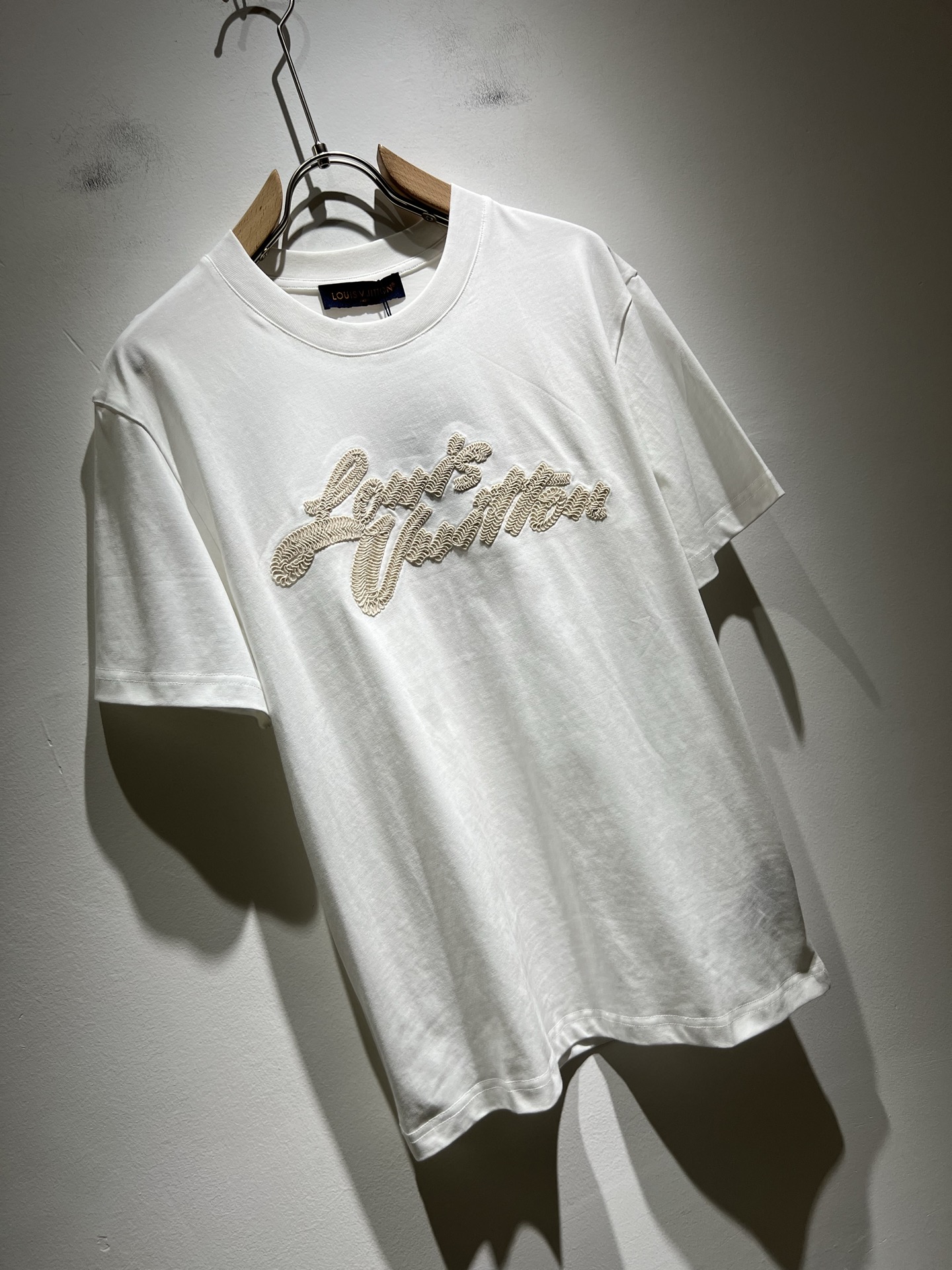 Louis Vuitton 2025春夏全新系列 短袖T恤服装,男,女 2