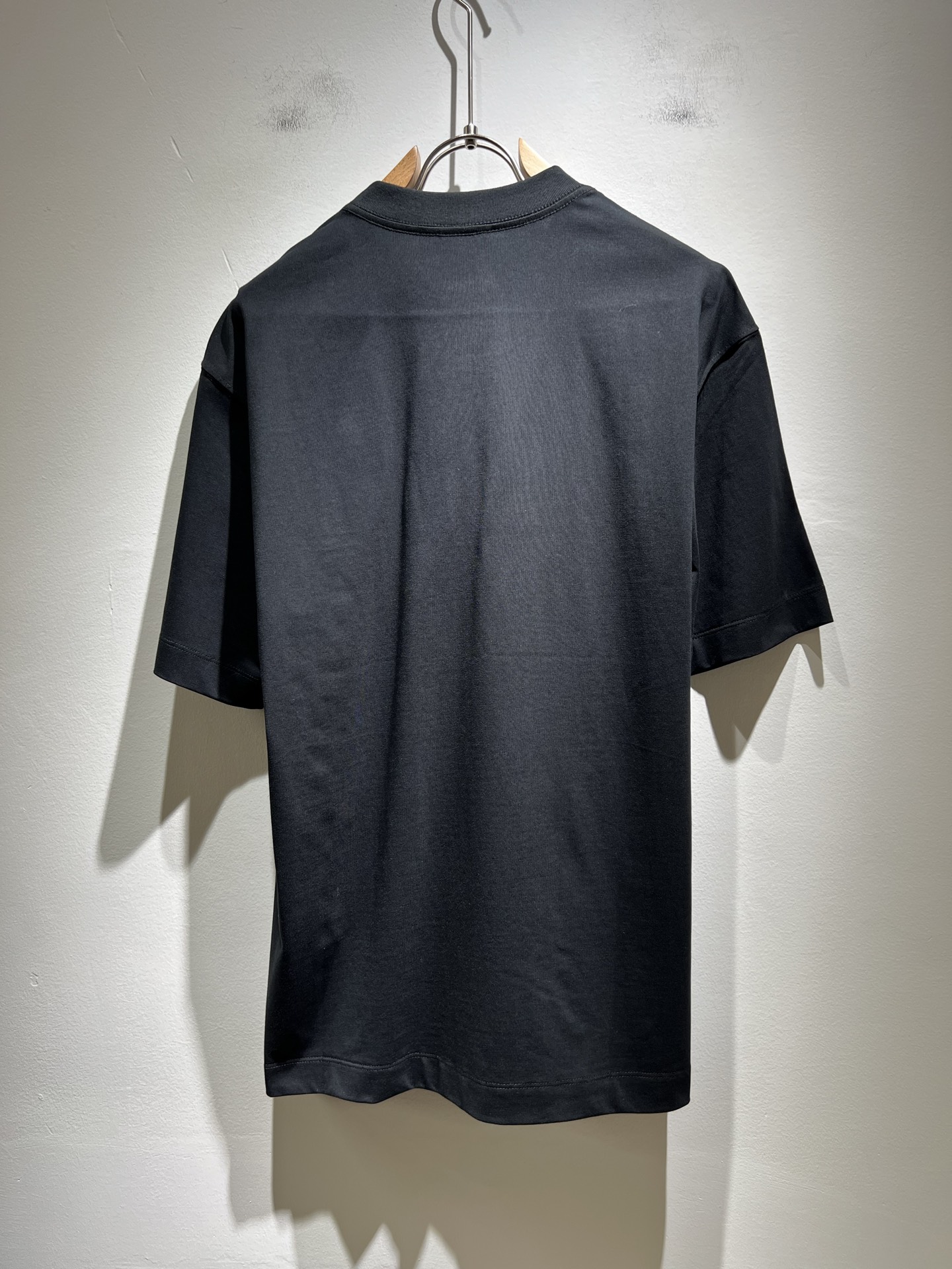 BALENCIA 2025春夏 短袖T恤衫服装,男,女 9