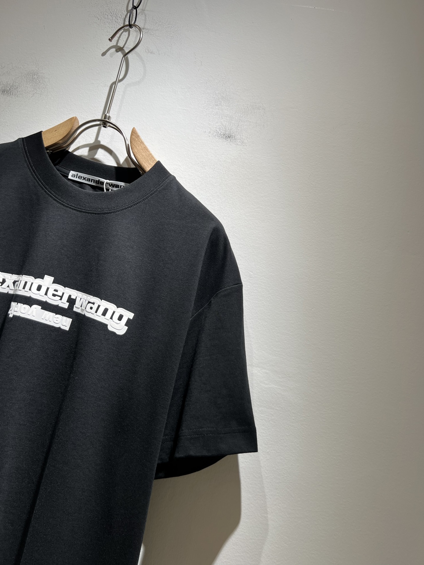 Alexander McQueen 2025春夏款 短袖T恤服装,男,女 4