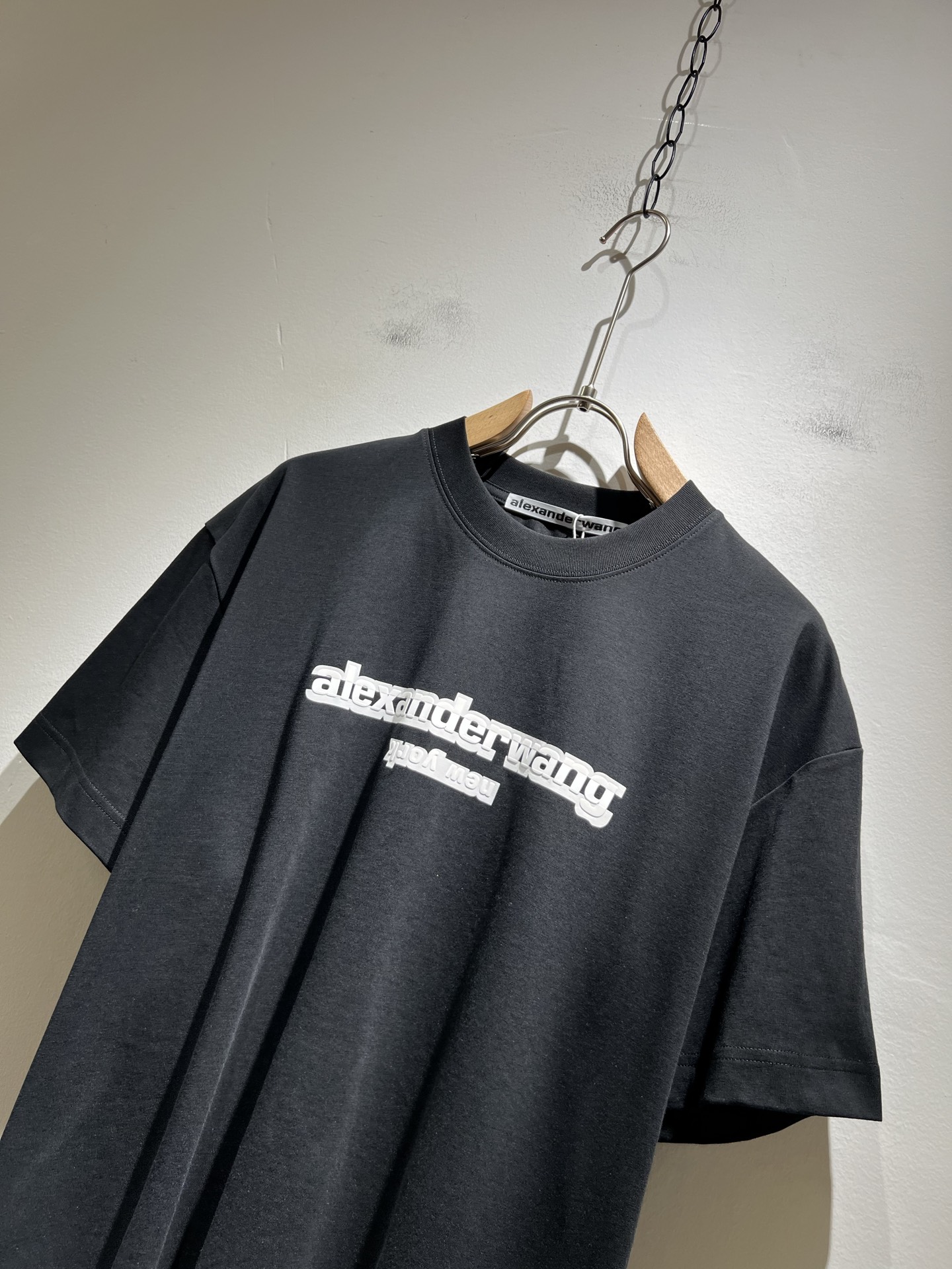 Alexander McQueen 2025春夏款 短袖T恤服装,男,女 3