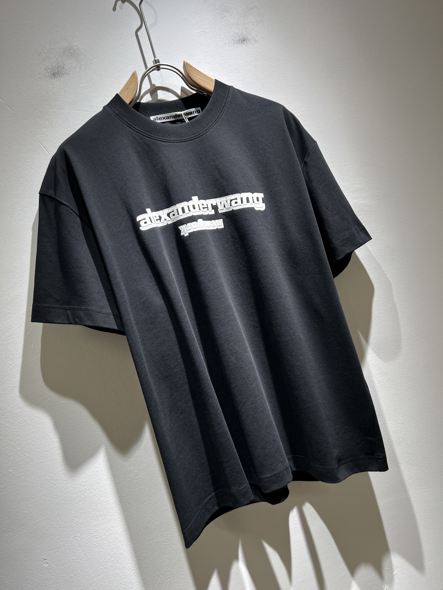 Alexander McQueen 2025春夏款 短袖T恤服装,男,女 2