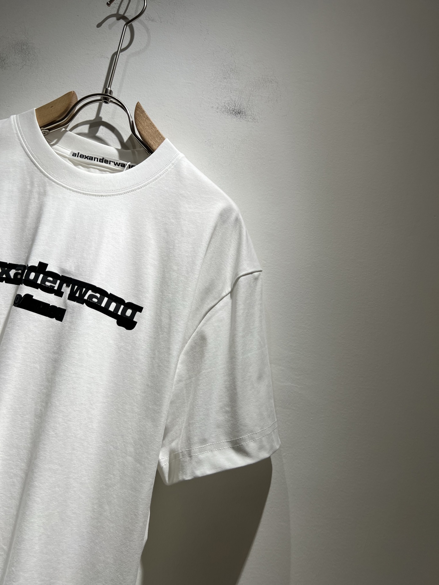 Alexander McQueen 2025春夏款 短袖T恤服装,男,女 4