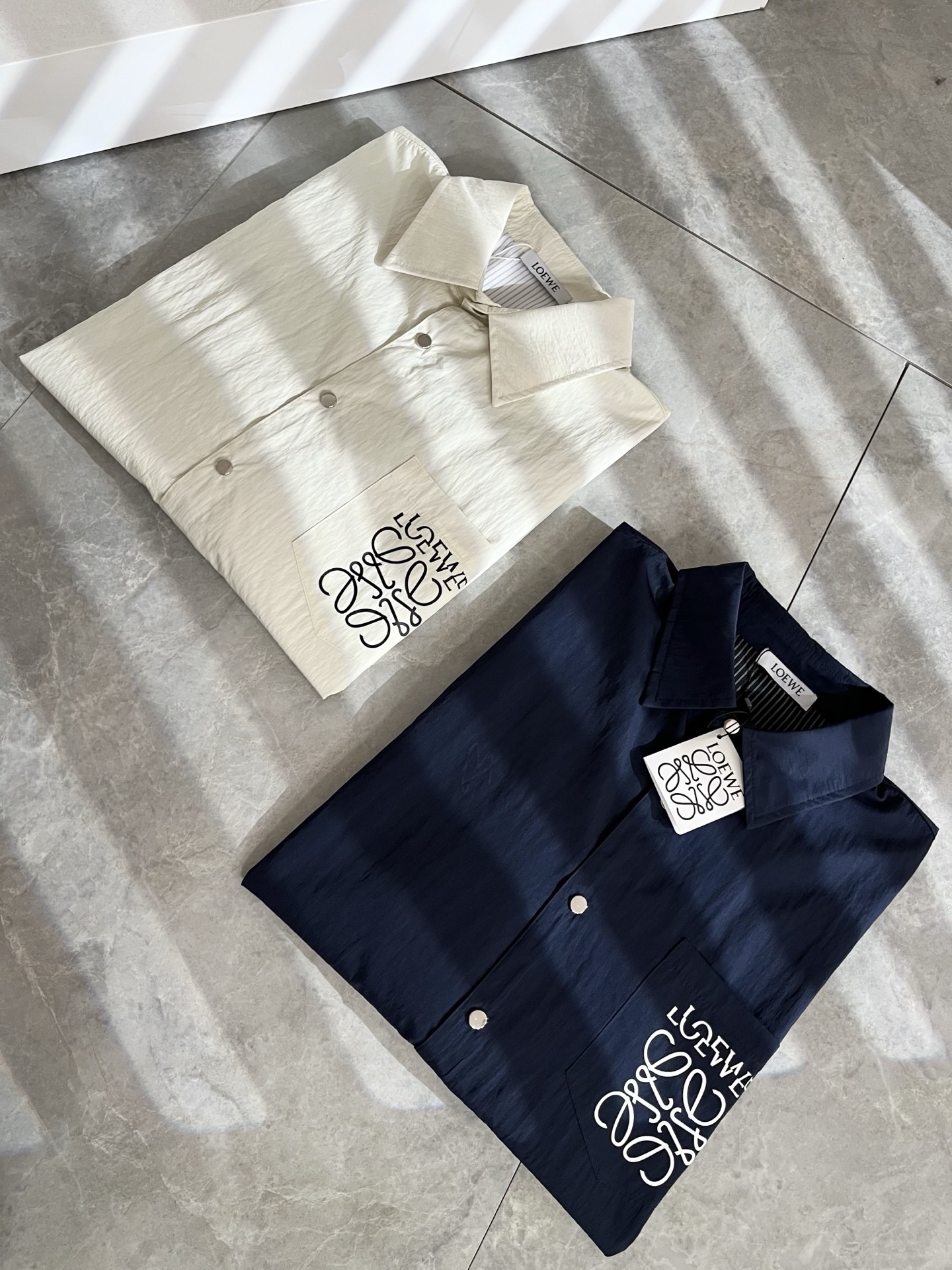 LOE*WE罗*威 ⚠️双面穿！2025春夏新款男女同款👫短袖牛仔...