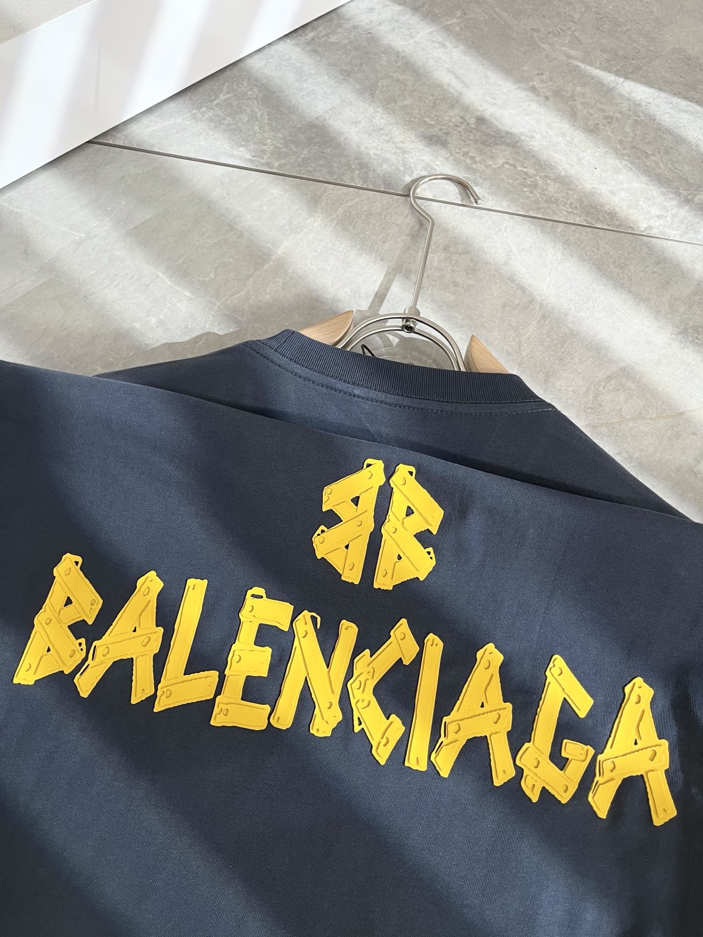 BALENCIA 2025春夏 短袖T恤衫服装,男,女 9