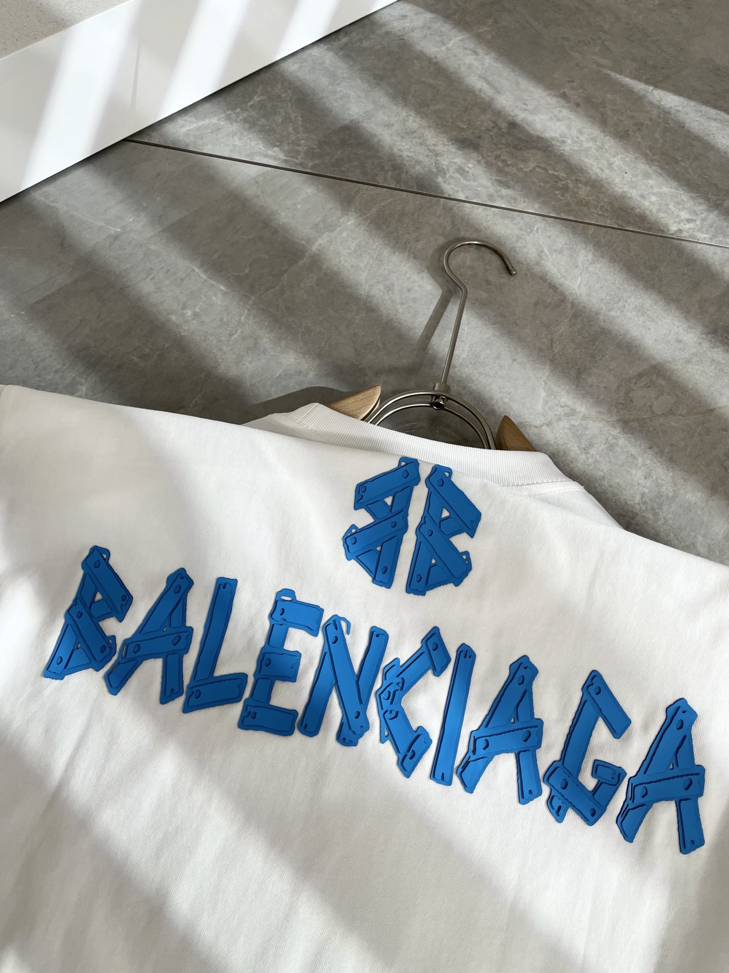 BALENCIA 2025春夏 短袖T恤衫服装,男,女 9