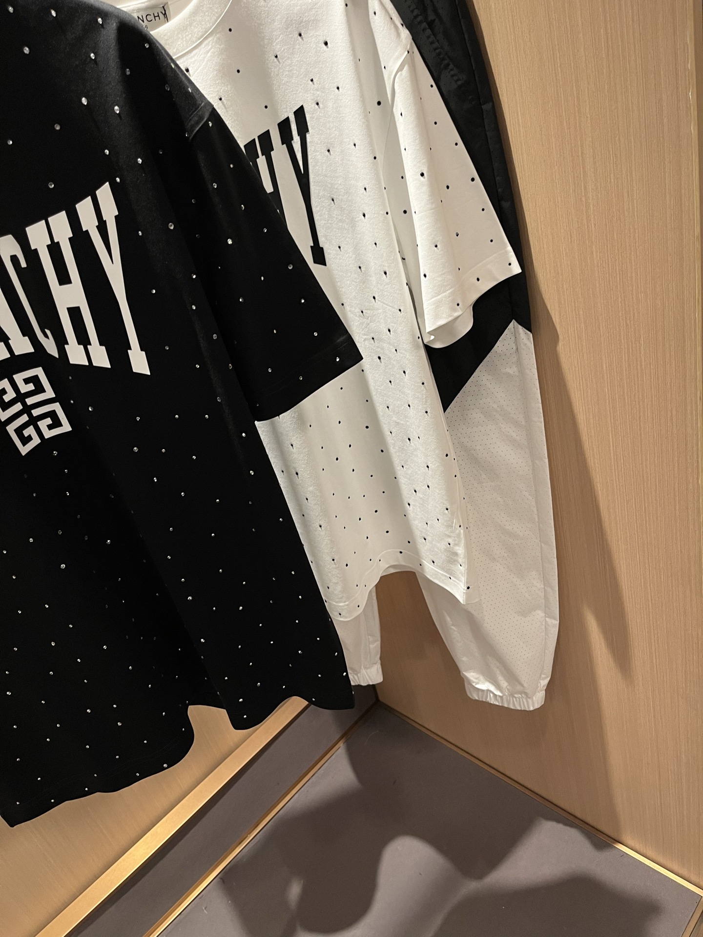 GIVENCHY  T恤服装,男,女 7