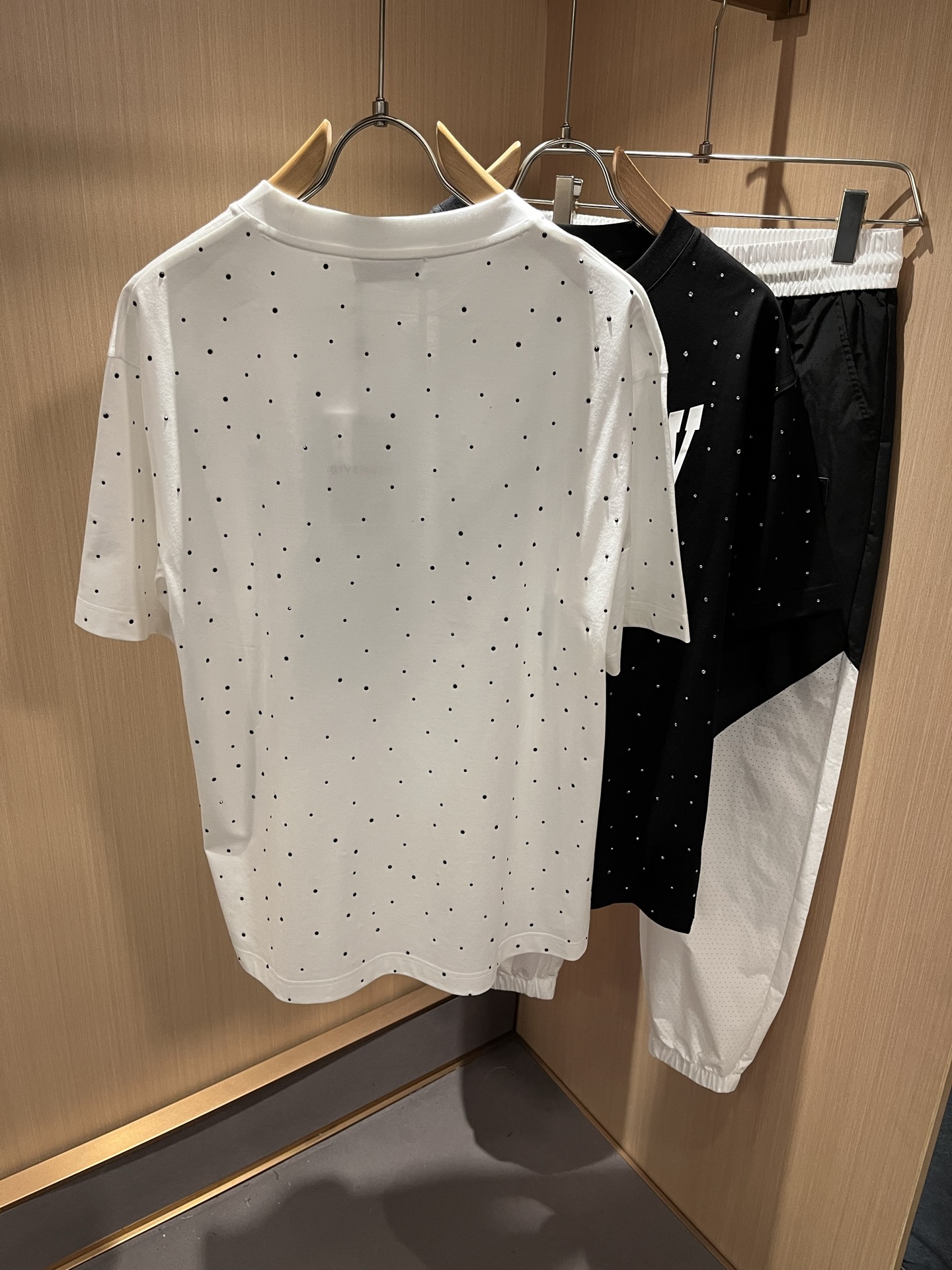 Giv'chy  短袖T恤服装,男,女 3