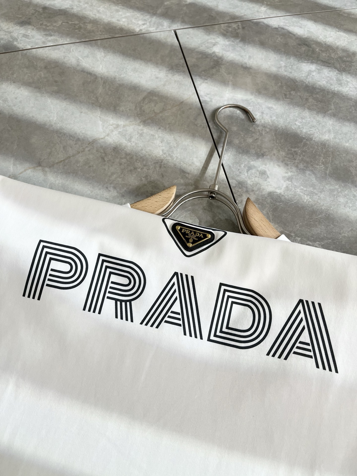 Prada  短袖T恤服装,男,女 8