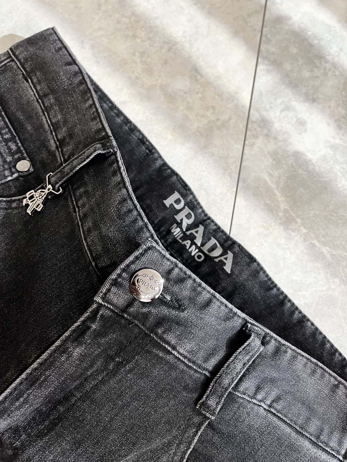 Prada  牛仔裤服装 5