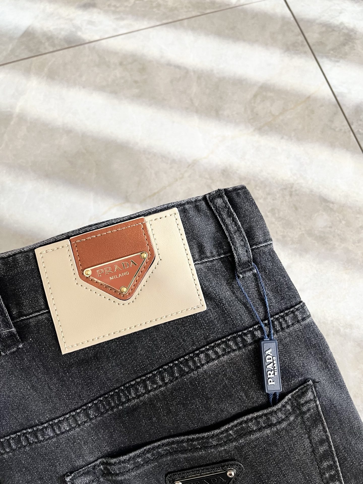Prada  牛仔裤服装 8