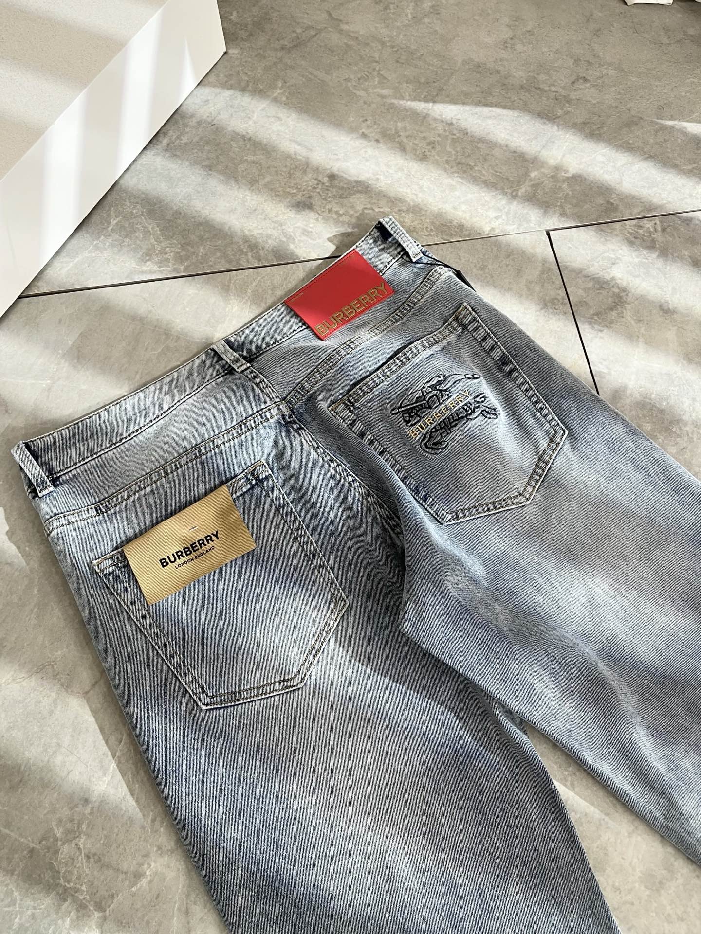 BURBERRY  牛仔裤服装,男 7