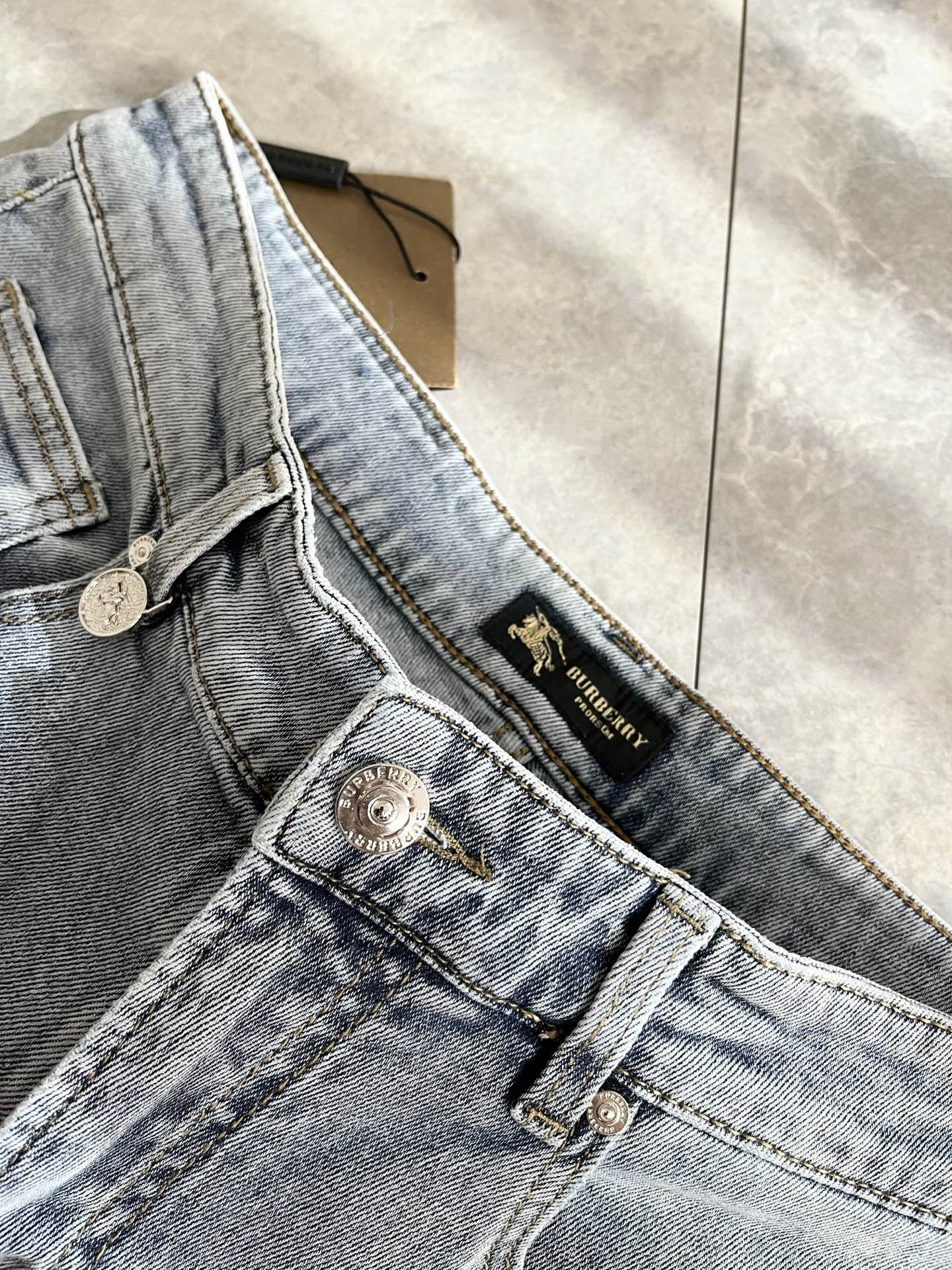 BURBERRY  牛仔裤服装,男 5