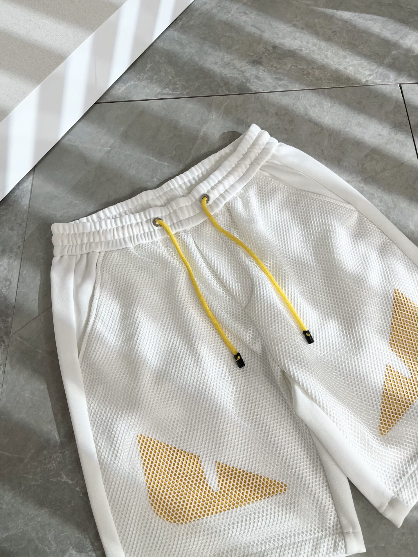 Fendi  休闲短裤服装 5