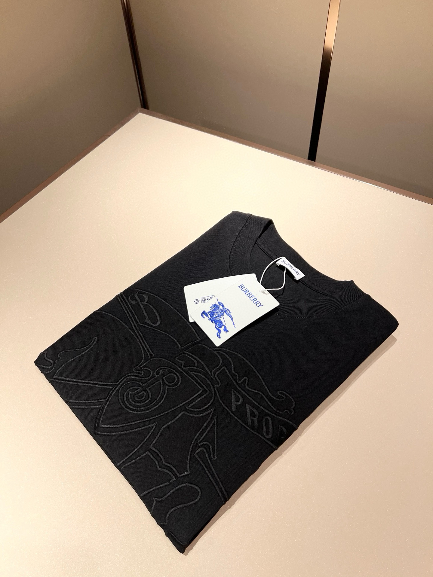 Burberry  T恤服装,男,女 2