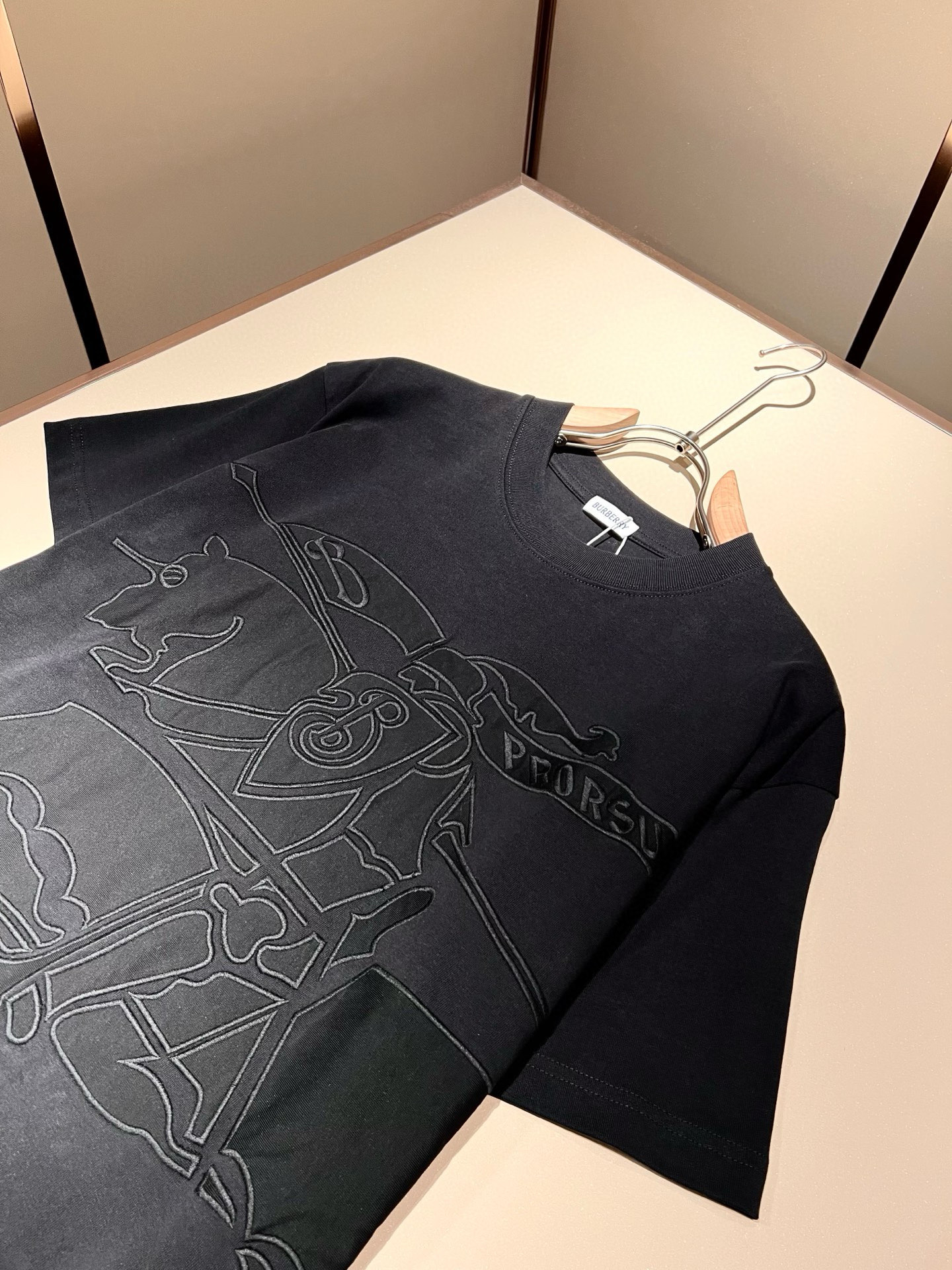 Burberry  T恤服装,男,女 4