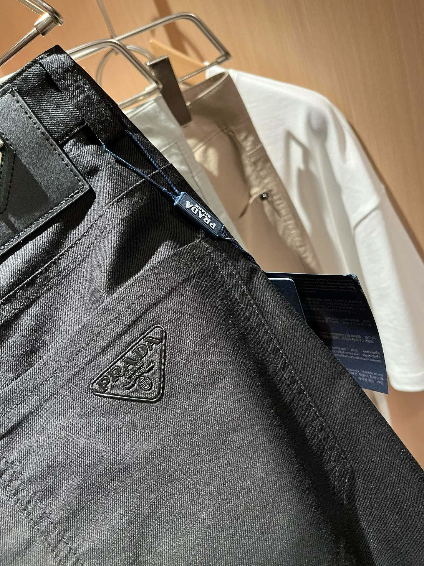 PRA*DA  牛仔裤服装,男 9