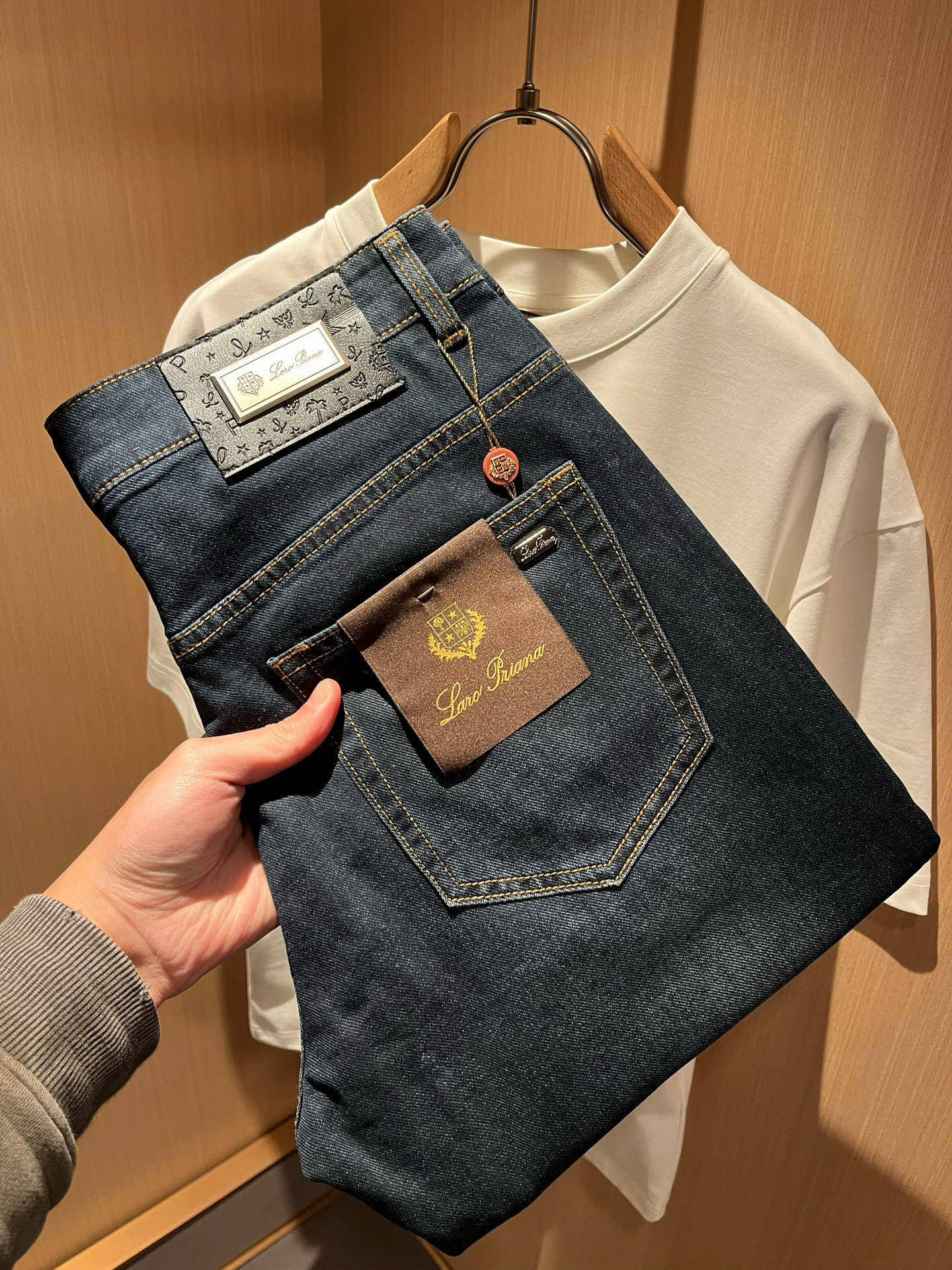 Loro Piana诺悠翩雅 2025春夏新品男士时装款高端休闲裤，香...