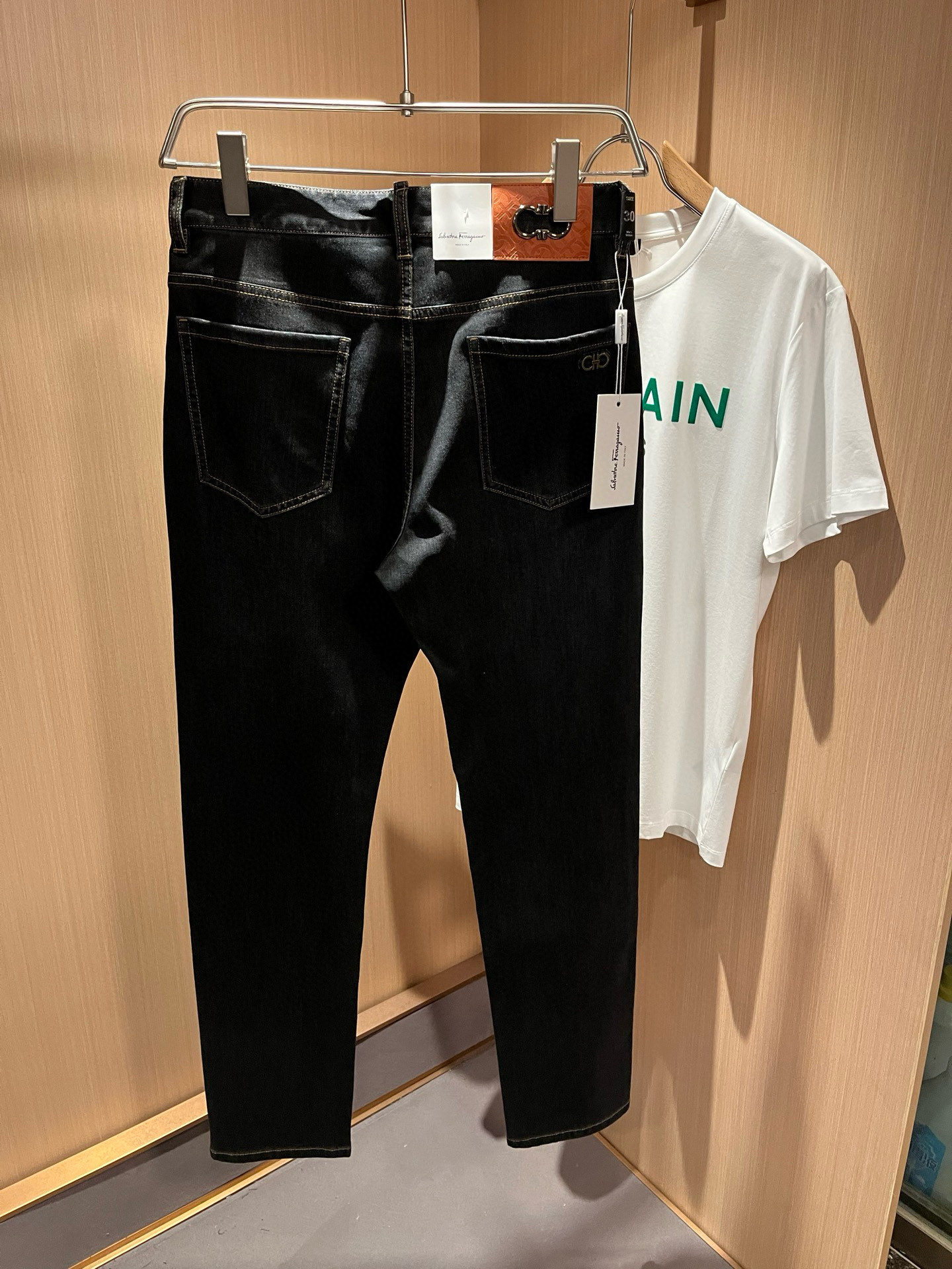 Ferragamo  牛仔裤服装,男 3