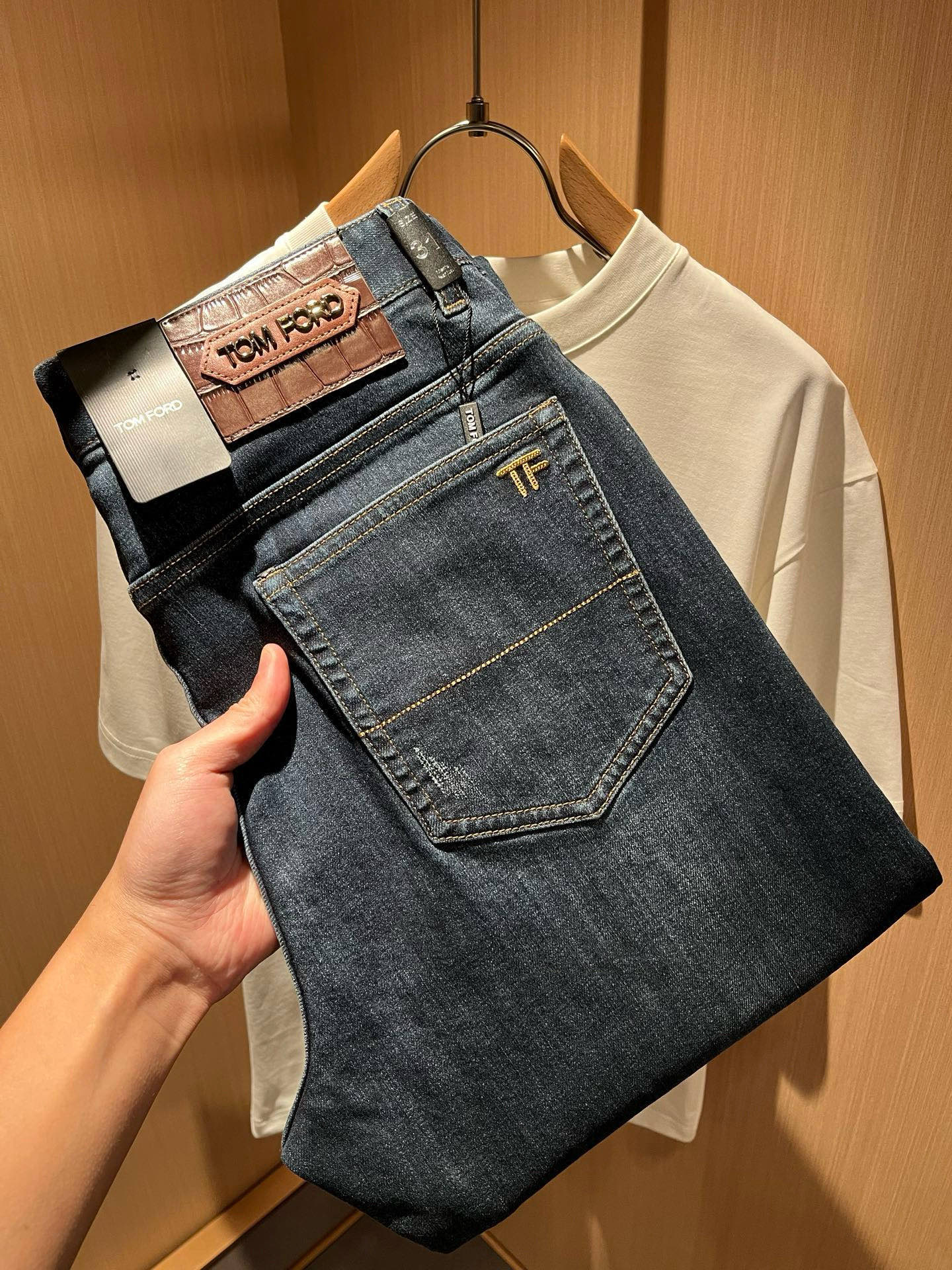 TOM FORD 汤姆福特 2025春夏新品发售！牛仔高级百搭实用主义...