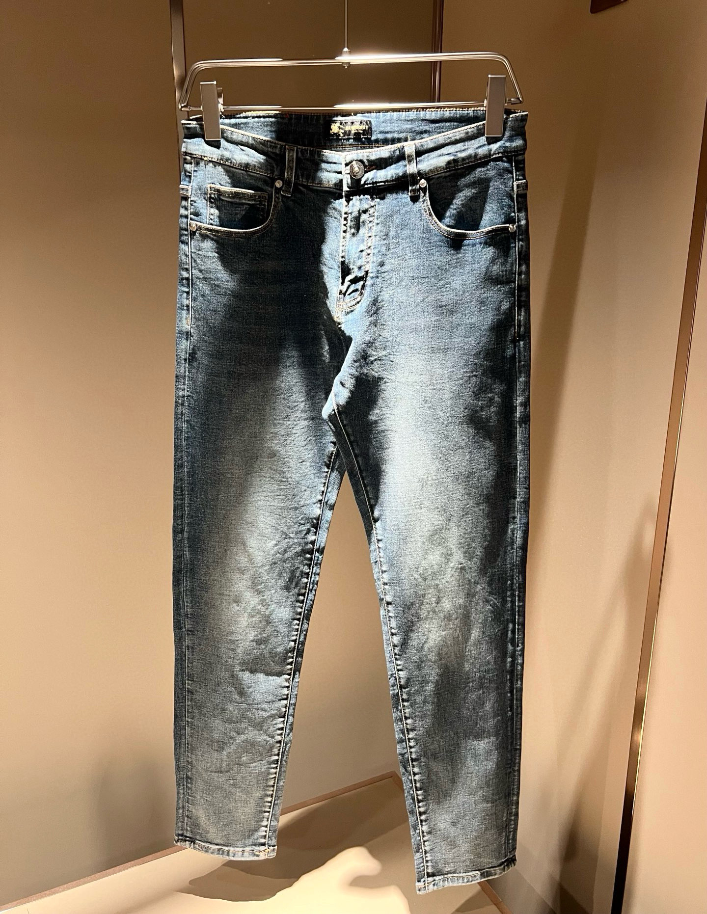 BURBERRY 牛仔裤服装,男 2 BURBERRY 牛仔裤服装,男 2