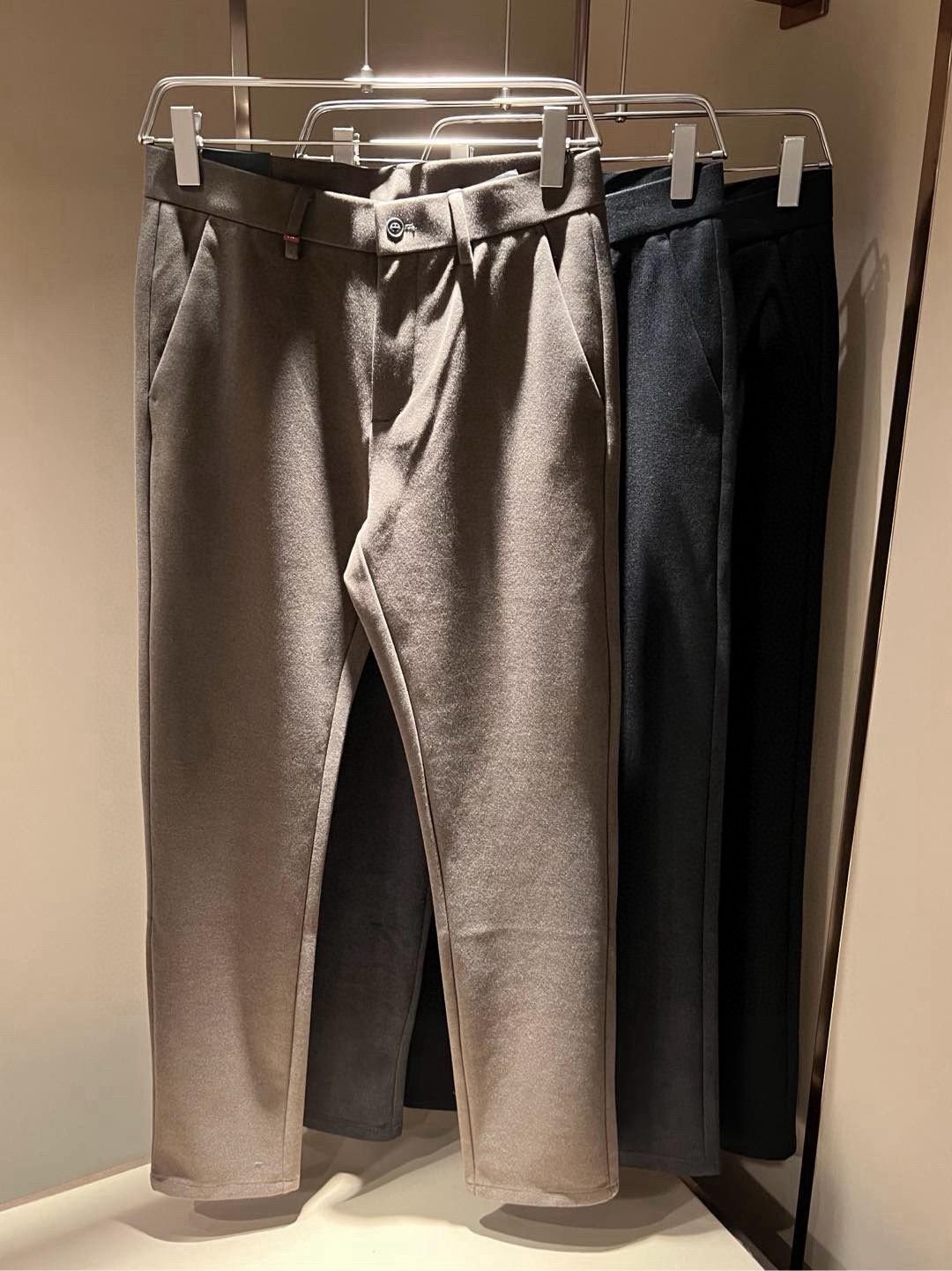 Kiton  西裤服装,包,男 3