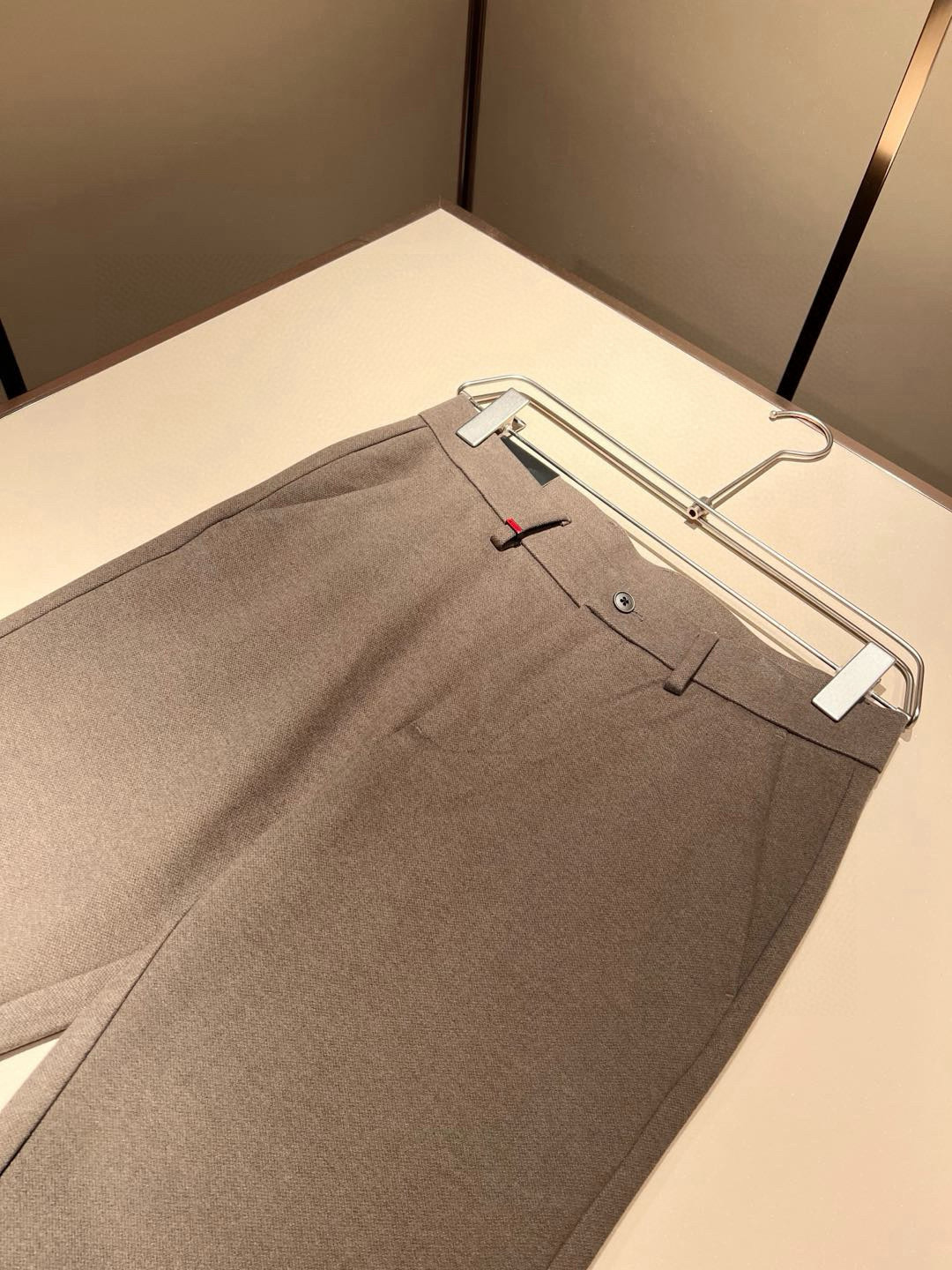 Kiton  西裤服装,包,男 5