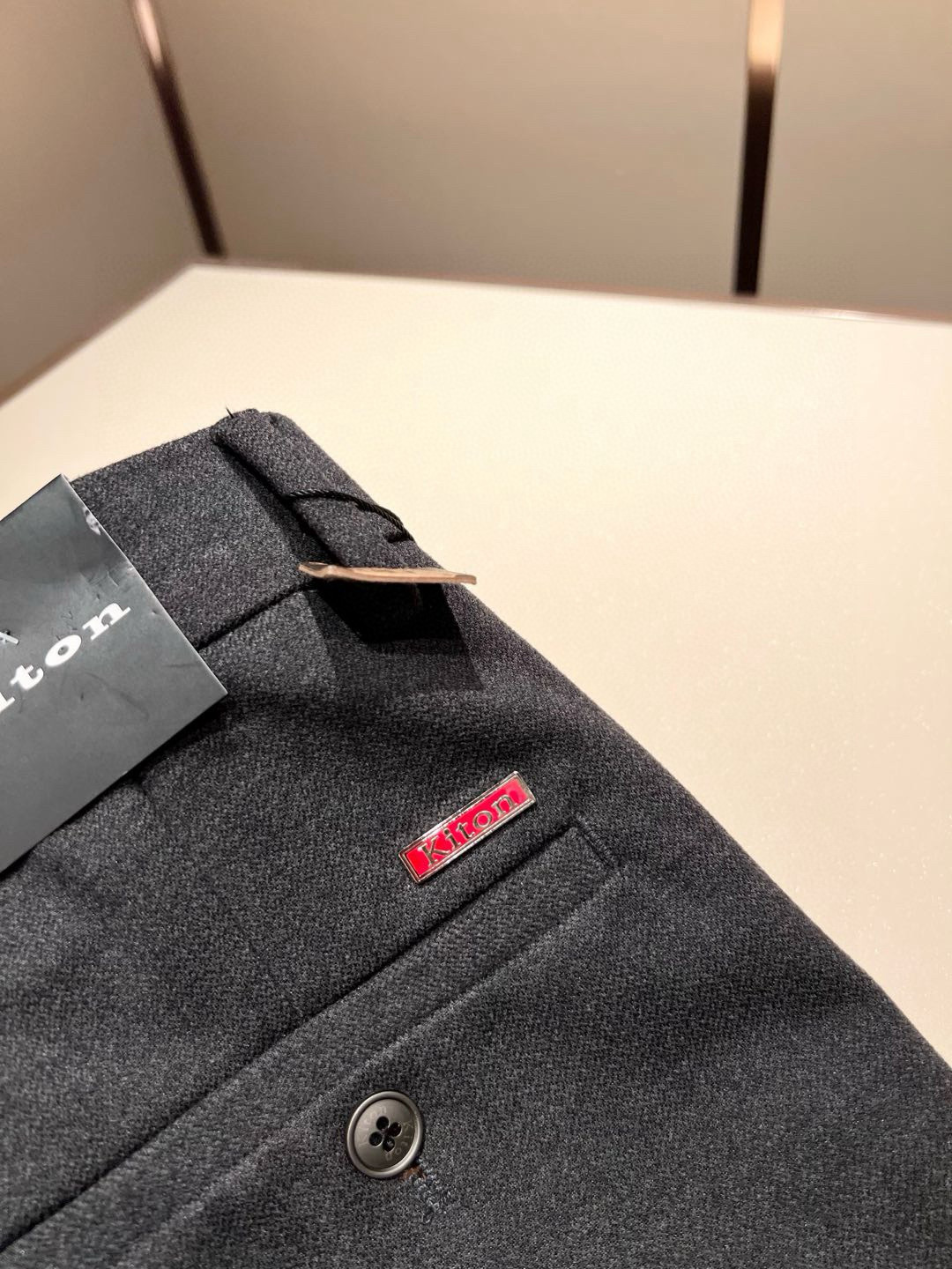 Kiton  西裤服装,包,男 9