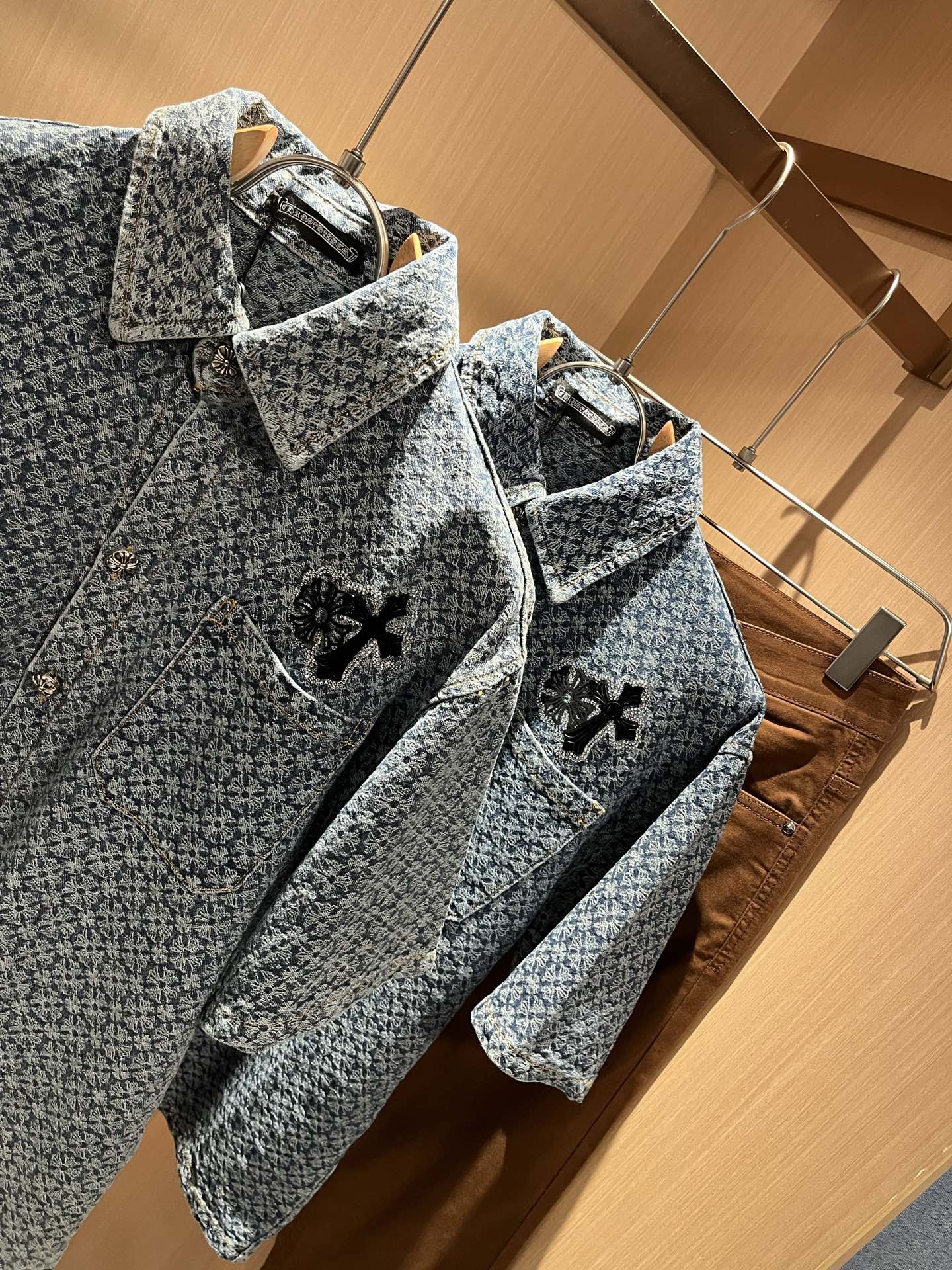 2025 New Cowboy Shirt: Chrome Hear*sk Classic Silver Appliance Series Review - 图片 2