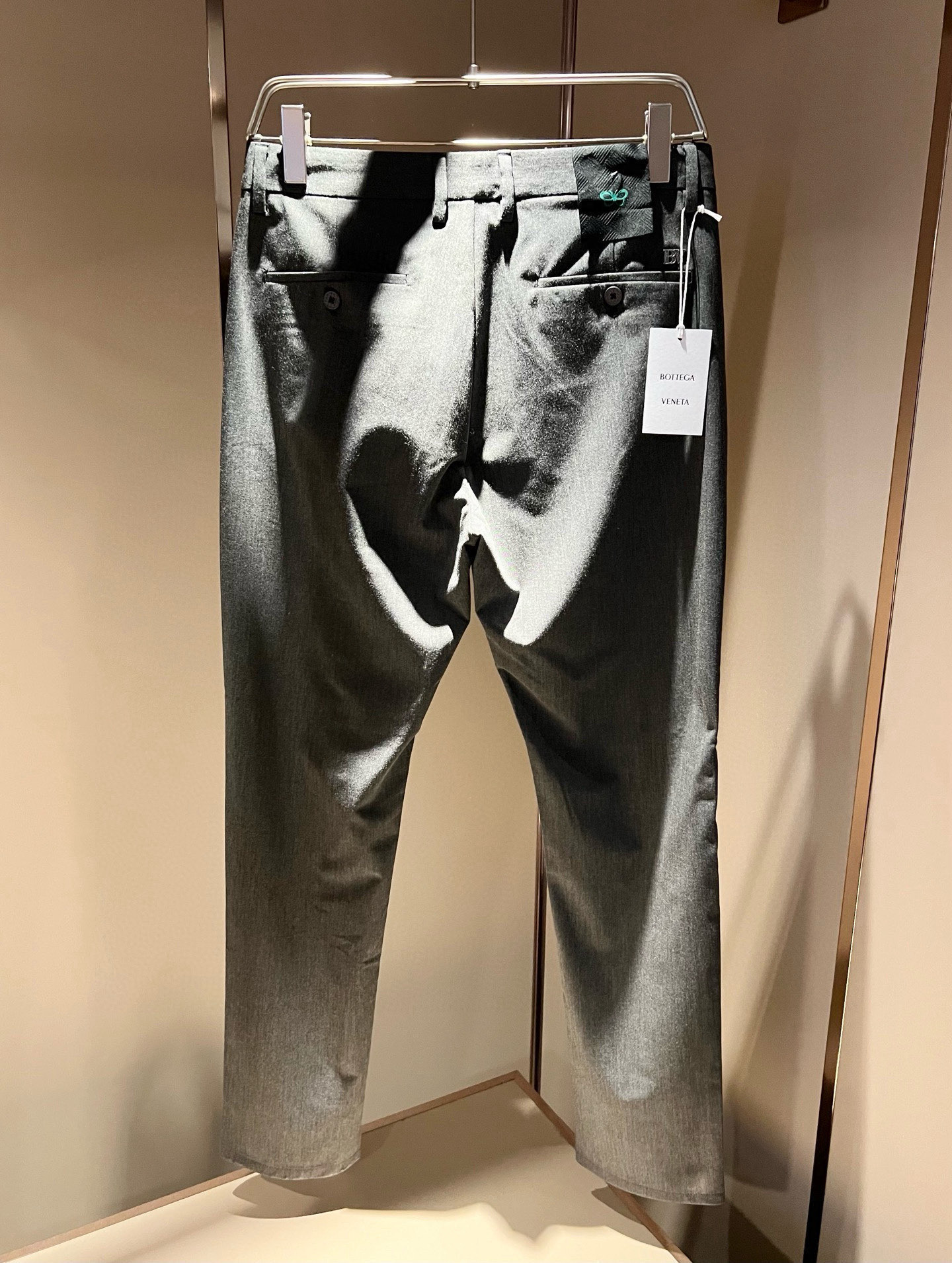 BottegaVen*ta 2025 Men’s Fashion: High-Quality Leisure Pants with Unique Design - 图片 4
