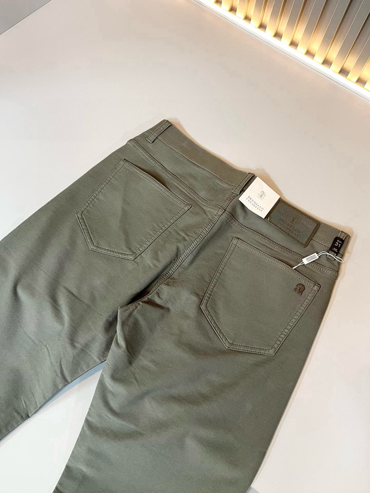 High-end Leisure Pants by Brunello Cucineli: Quality Craftsmanship and Sophisticated Design - 图片 7