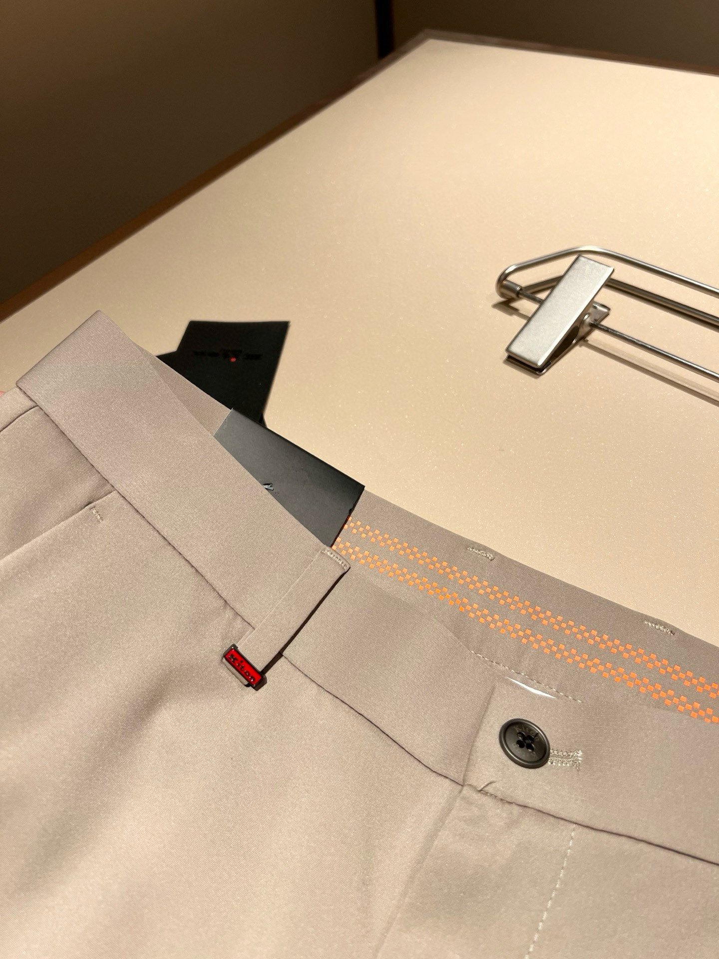 Kiton 2025 Summer Men’s High-End Leisure Pants: Classic Design with Latest Hardware. - 图片 6