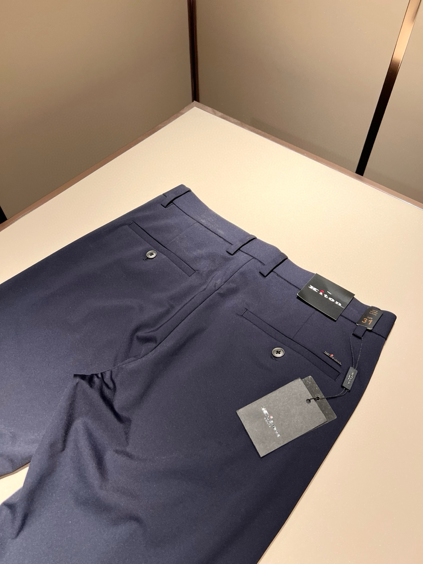 P594 Kiton 2025 Men’s High-End Leisure Pants with Classic Design and Tailoring - 图片 8
