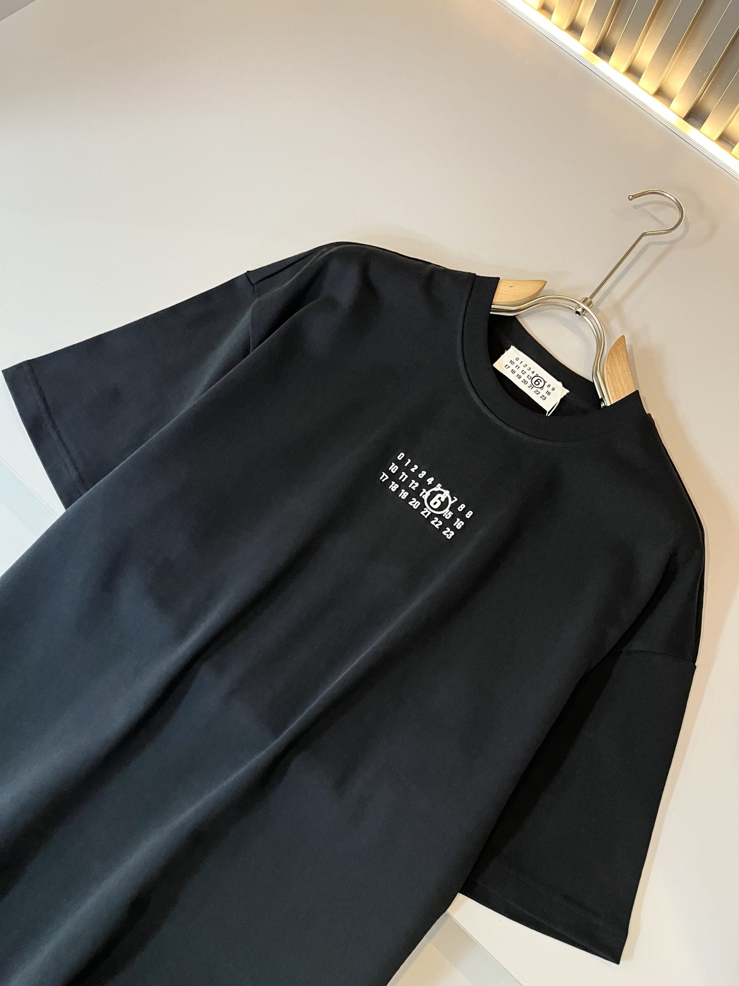P1000 Magella Maison Margiela 2025 Co-Opt Kit: Custom Embroidered Cotton Set. - 图片 4