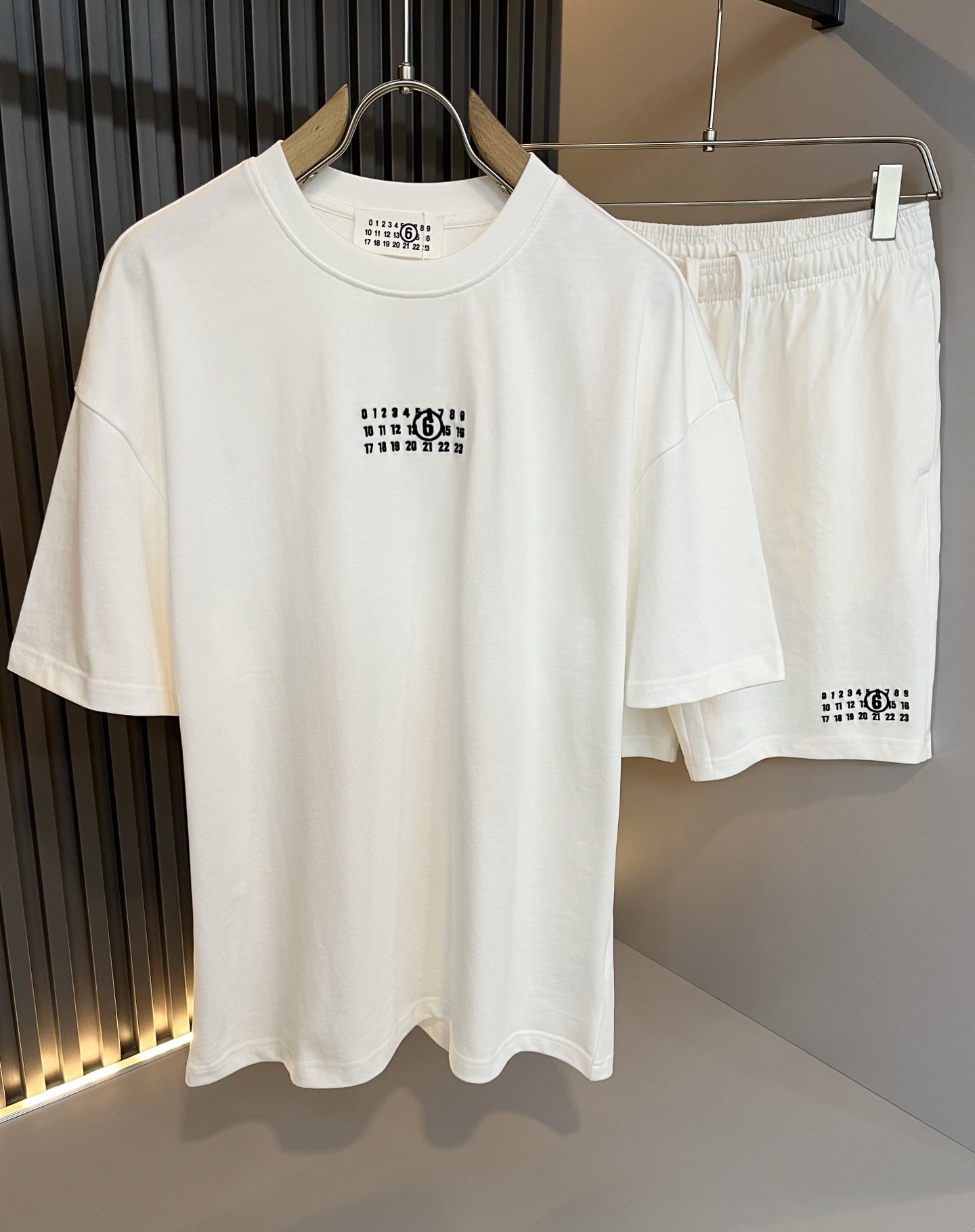 P1000 Magella Maison Margiela 2025 Co-Opt Kit: Customized Cotton, Embroidery, Classic Style - 图片 2