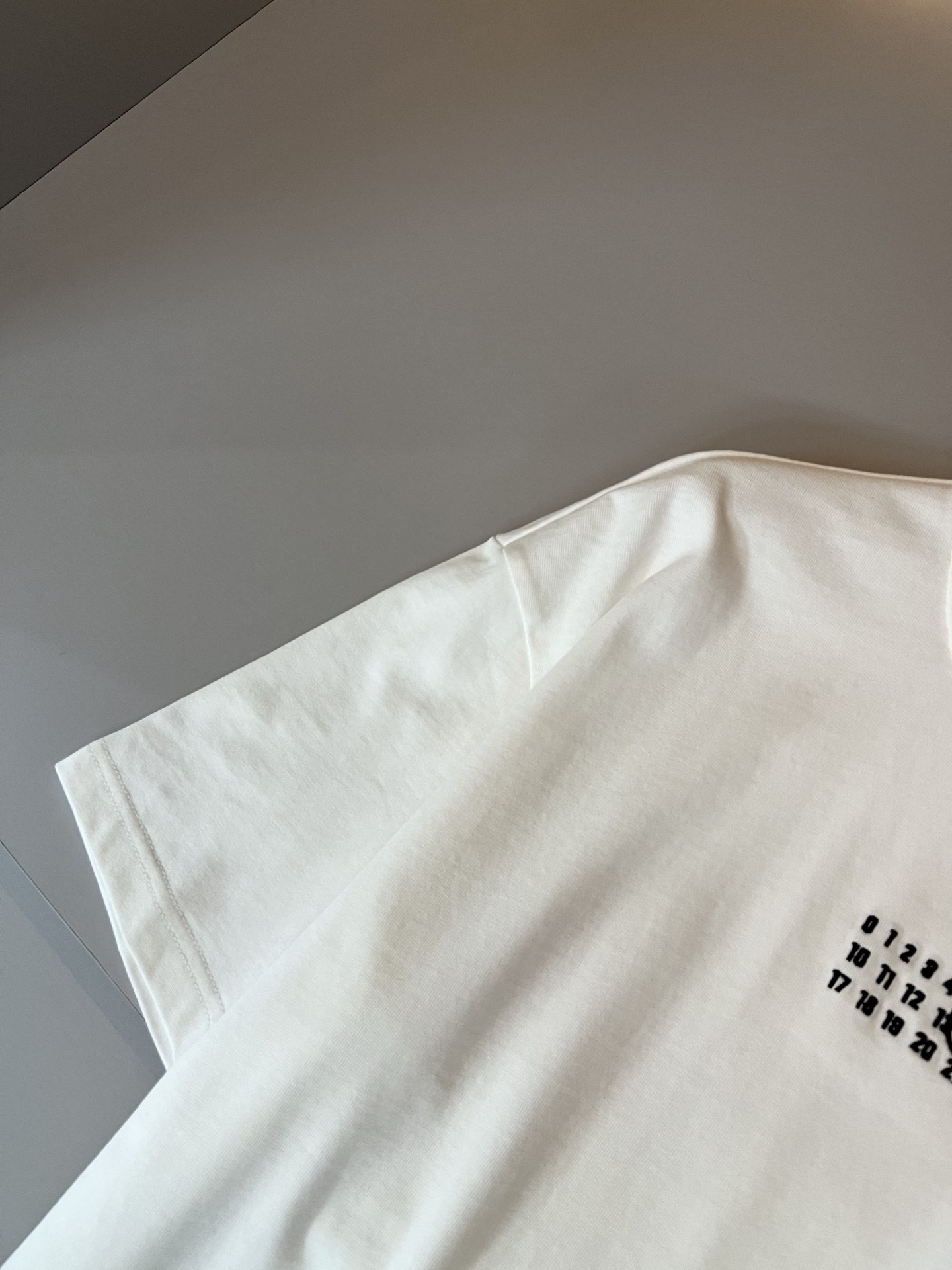 P1000 Magella Maison Margiela 2025 Co-Opt Kit: Customized Cotton, Embroidery, Classic Style - 图片 7