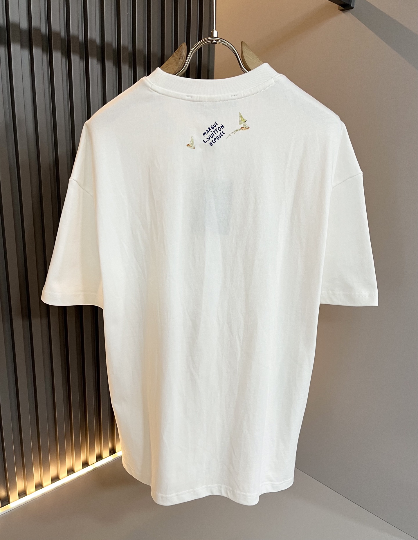 Louis Vuitton 2025 Spring/Summer Light Luxury Casual Unisex T-Shirt 4 i1748456490997 805 0 2