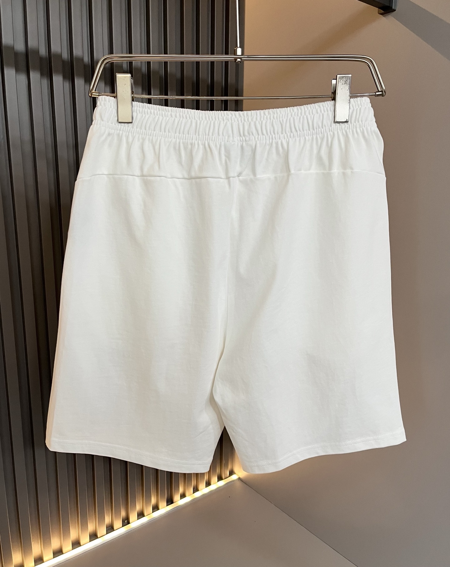 Dior 2025 Spring/Summer Unisex White Cotton Casual Shorts 4 i1748456566399 6722 0 2